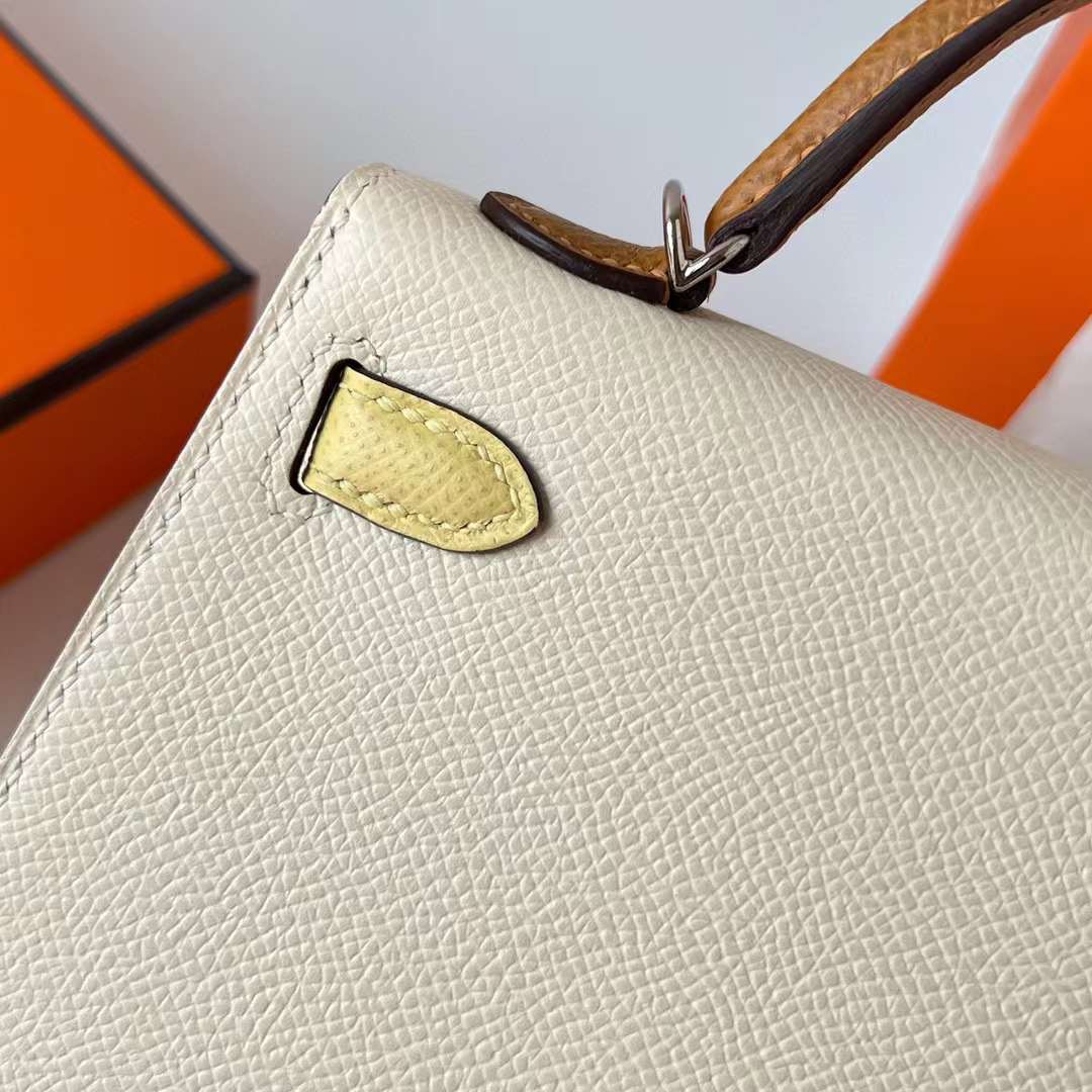 Hermès（爱马仕）Mini Kelly 迷你凯莉 Epsom i2 奶油白 拼 1z 小鸡黄 拼 2S 芝麻色 银扣 19cm 全手工蜡线缝制 Phw