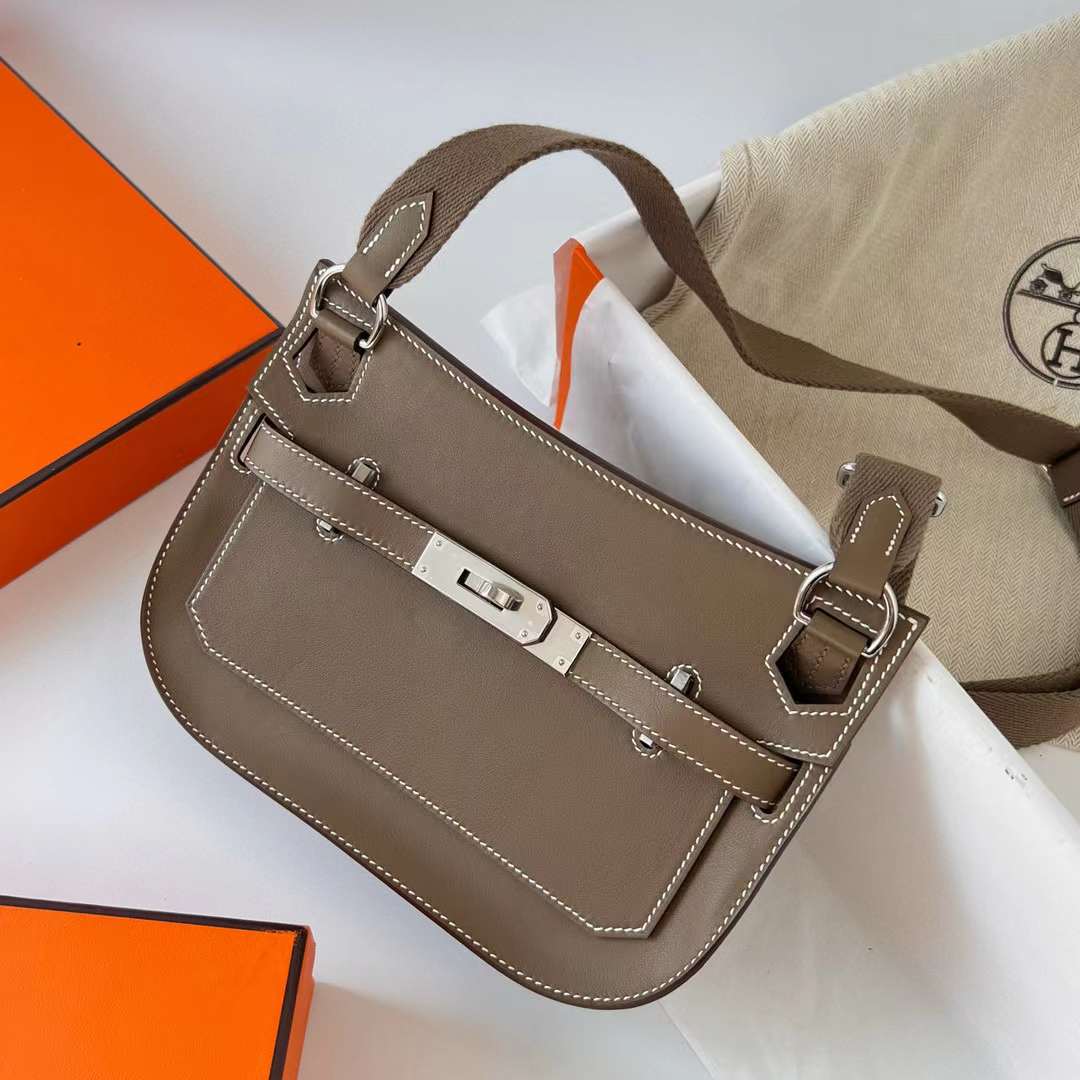 Hermès（爱马仕）Mini Jypsiere 迷你 吉普赛 Swift Ck18 大象灰 银扣 23cm 全手工蜡线缝制 Phw