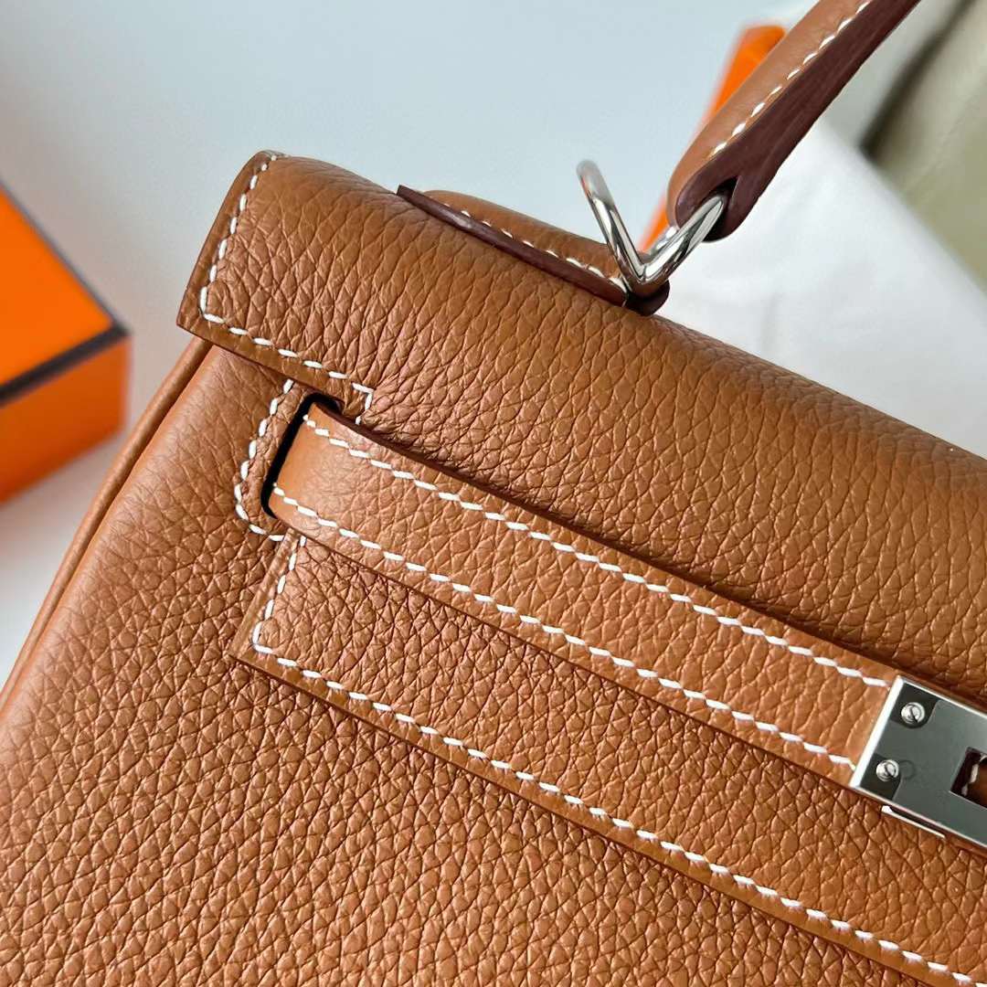 Hermès（爱马仕）Kelly 凯莉包 Togo 进口德国小牛皮 Ck37 金棕色 银扣 25cm 全手工蜡线缝制 Phw