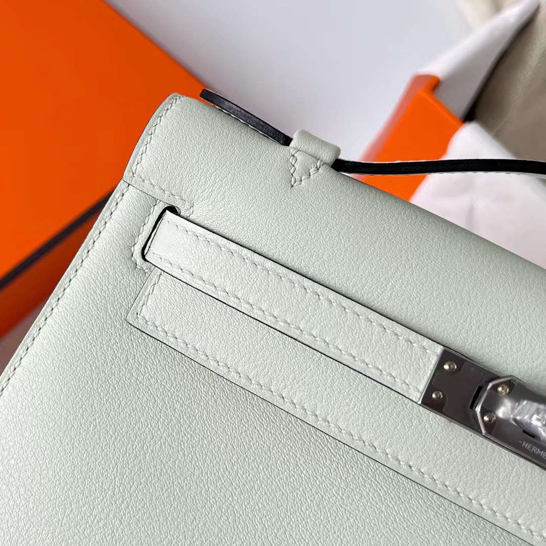 Hermès（爱马仕）Mini Kelly Pochette Swift 0S 气泡绿 银扣 22cm 全手工蜡线缝制 Phw