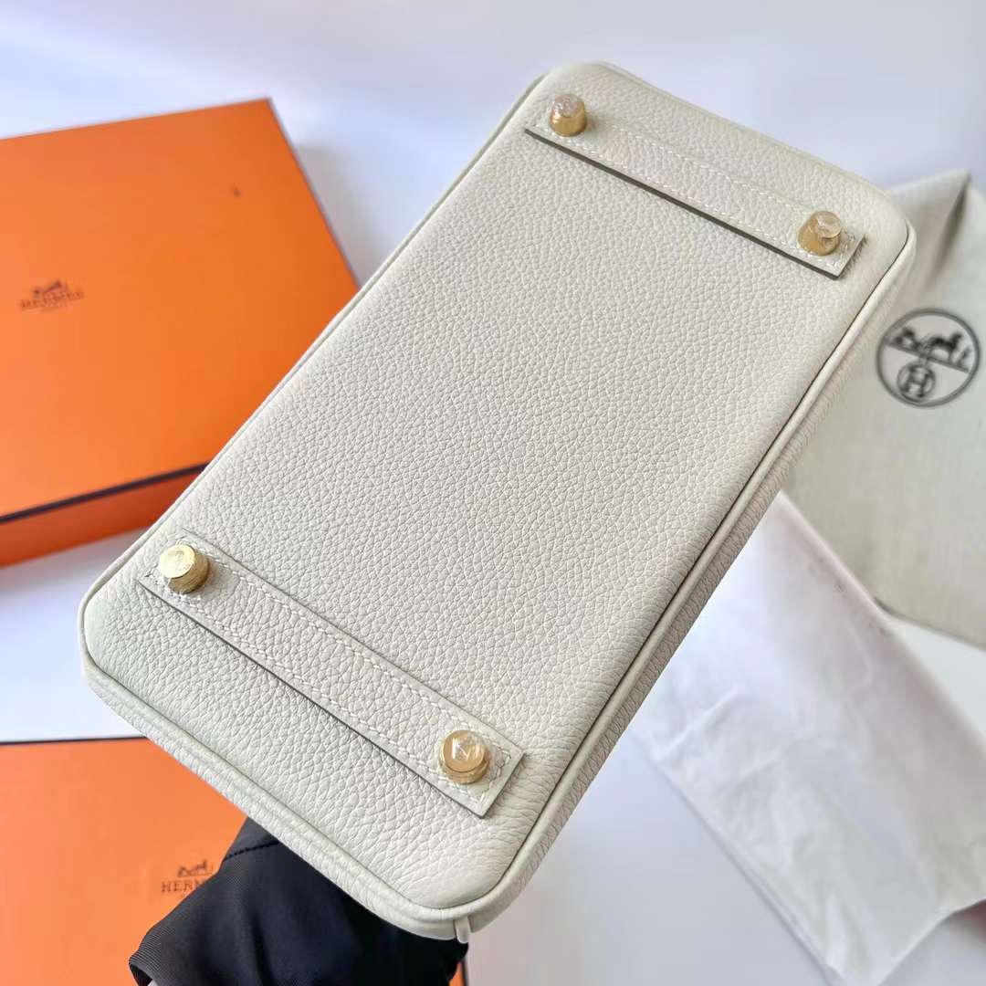 Hermès（爱马仕）Birkin 铂金包 Togo 进口小牛皮 Ck10 奶昔白 金扣 25cm 全手工蜡线缝制 Ghw