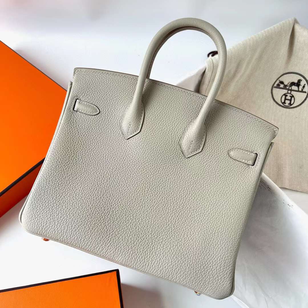 Hermès（爱马仕）Birkin 铂金包 Togo 进口德国小牛皮 Ck80 珍珠灰 金扣 25cm 全手工蜡线缝制 Ghw