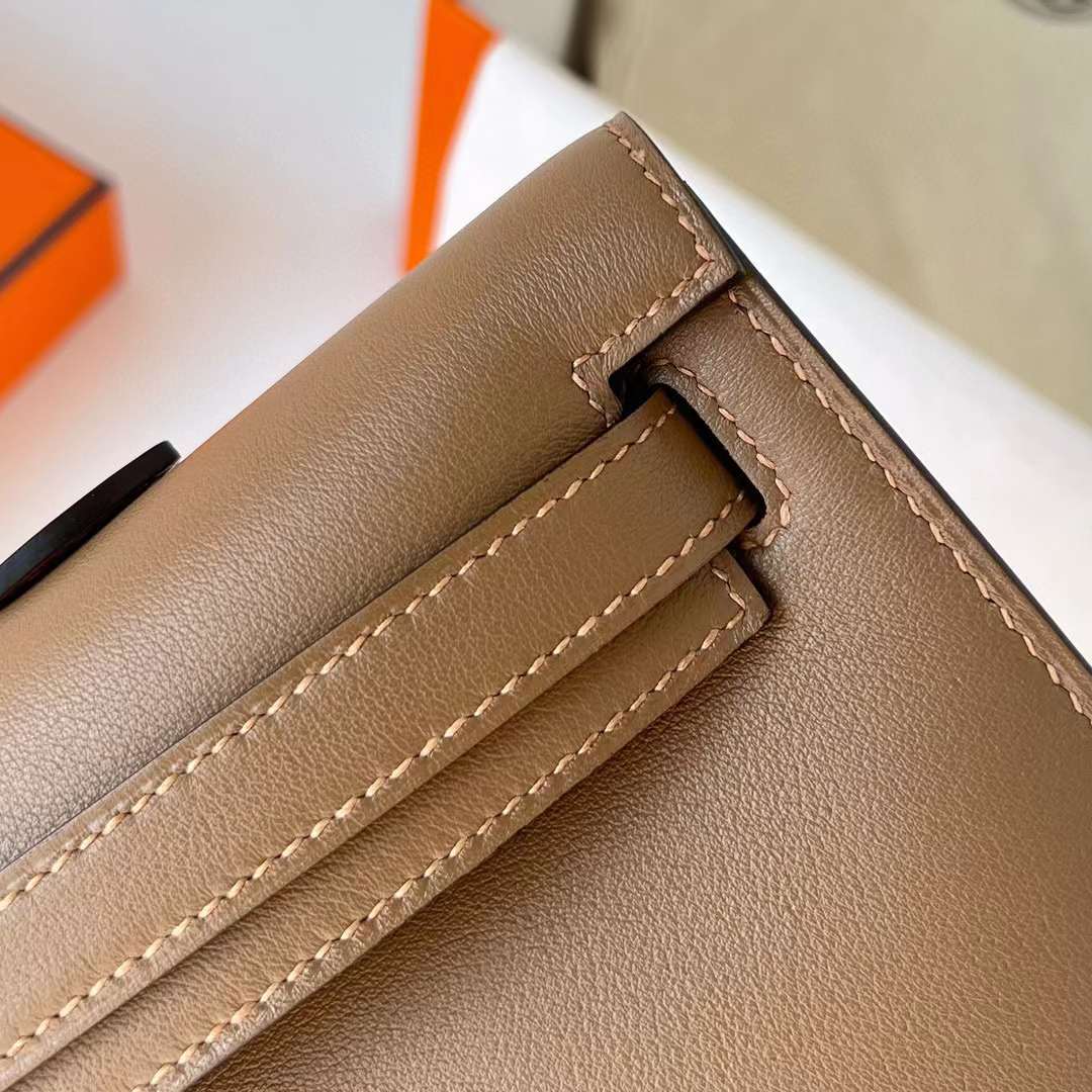 Hermès（爱马仕）Kelly cut Swift D0 威马犬米色 金扣 31cm 全手工蜡线缝制 Ghw