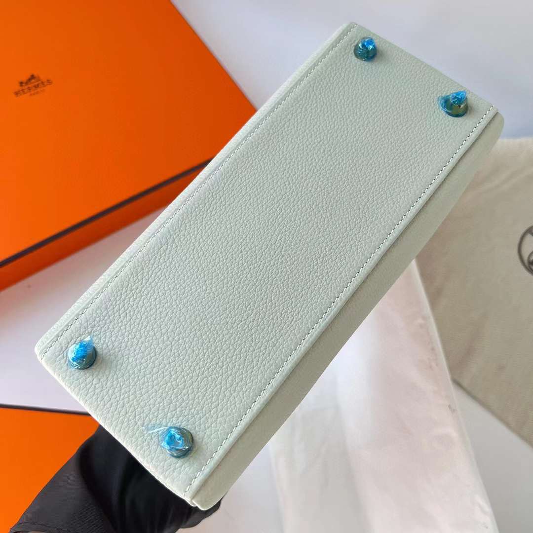 Hermès（爱马仕）Kelly 凯莉包 Togo 进口小牛皮 0W 水晶灰 金扣 25cm 全手工蜡线缝制 Ghw