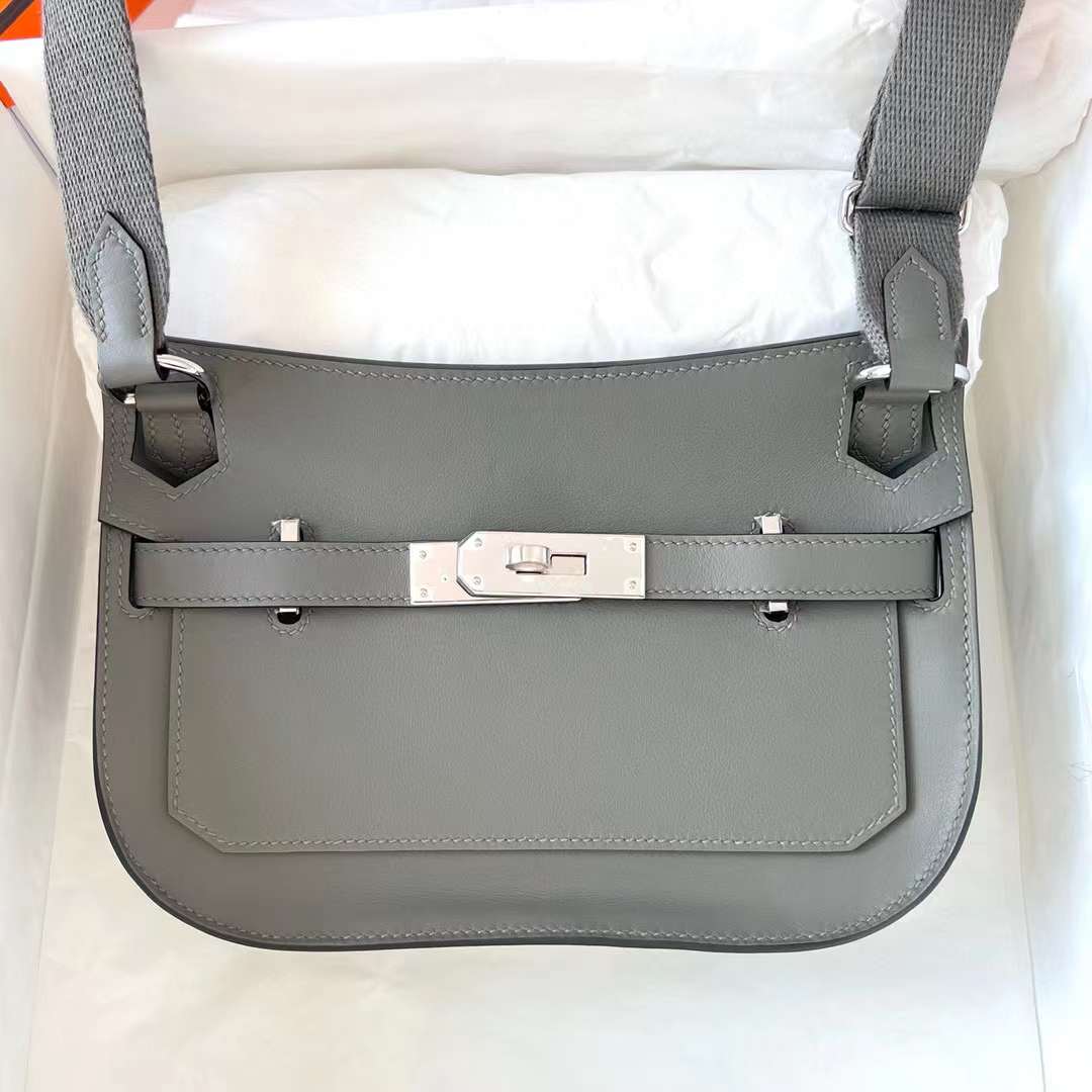 Hermès（爱马仕）Mini Jypsiere 迷你 吉普赛 Swift 0L 积雨云灰 银扣 23cm 全手工蜡线缝制 Phw
