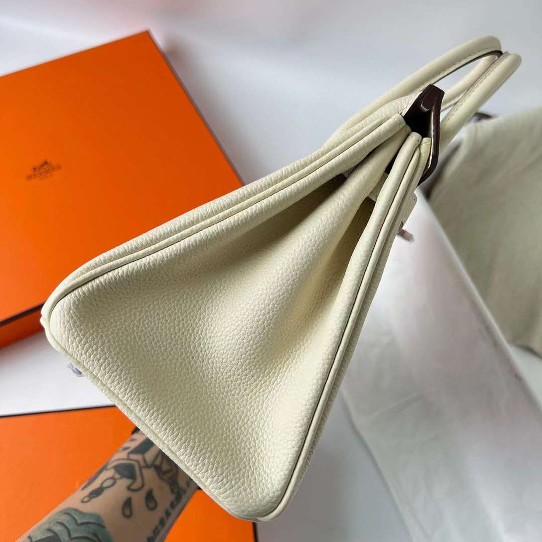 Hermès（爱马仕）Birkin 铂金包 Togo 进口小牛皮 i2 奶油白 玫瑰金扣 25cm 全手工蜡线缝制 Rghw