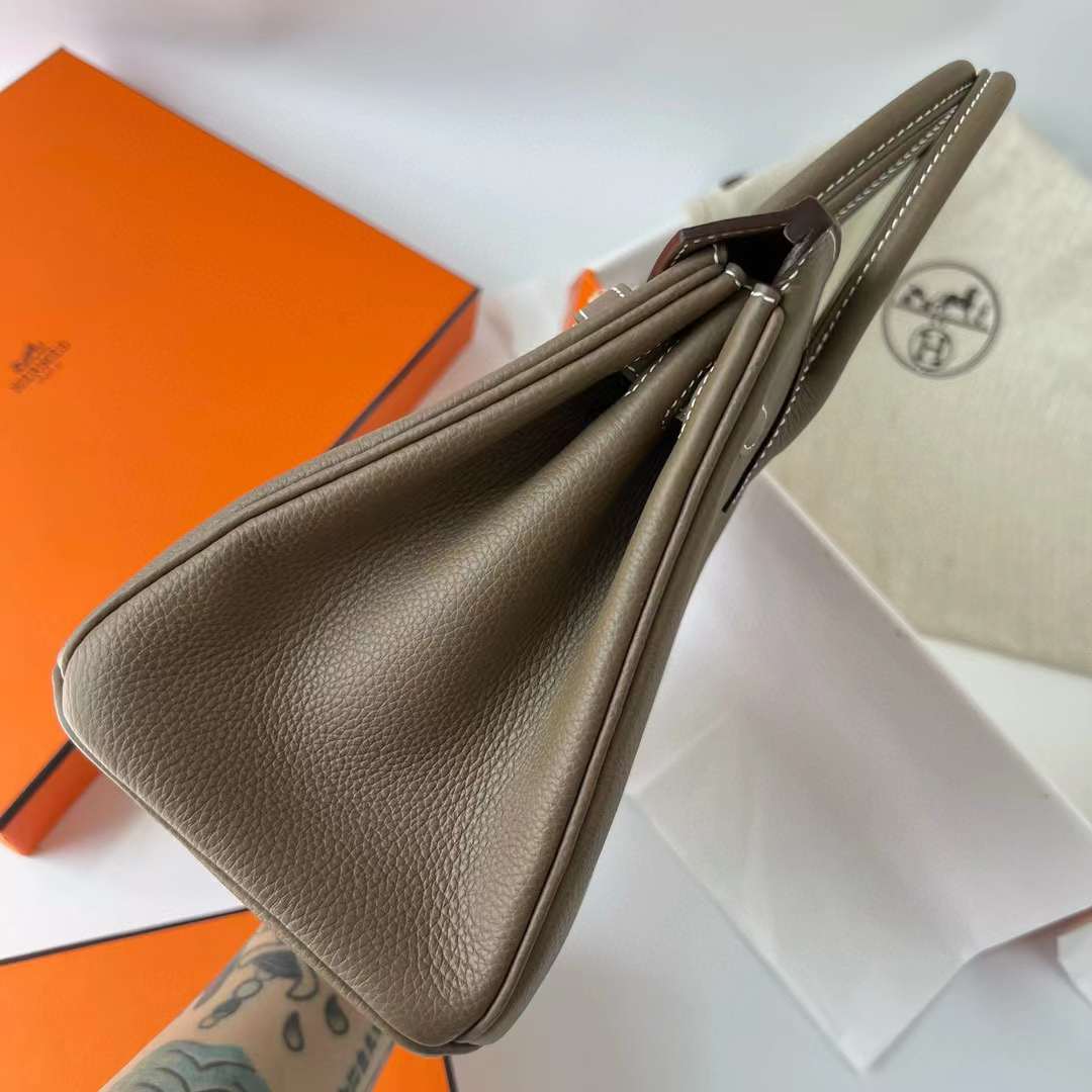 Hermès（爱马仕）Birkin 铂金包 Togo 进口小牛皮 Ck18 大象灰 金扣 25cm 全手工蜡线缝制 Ghw