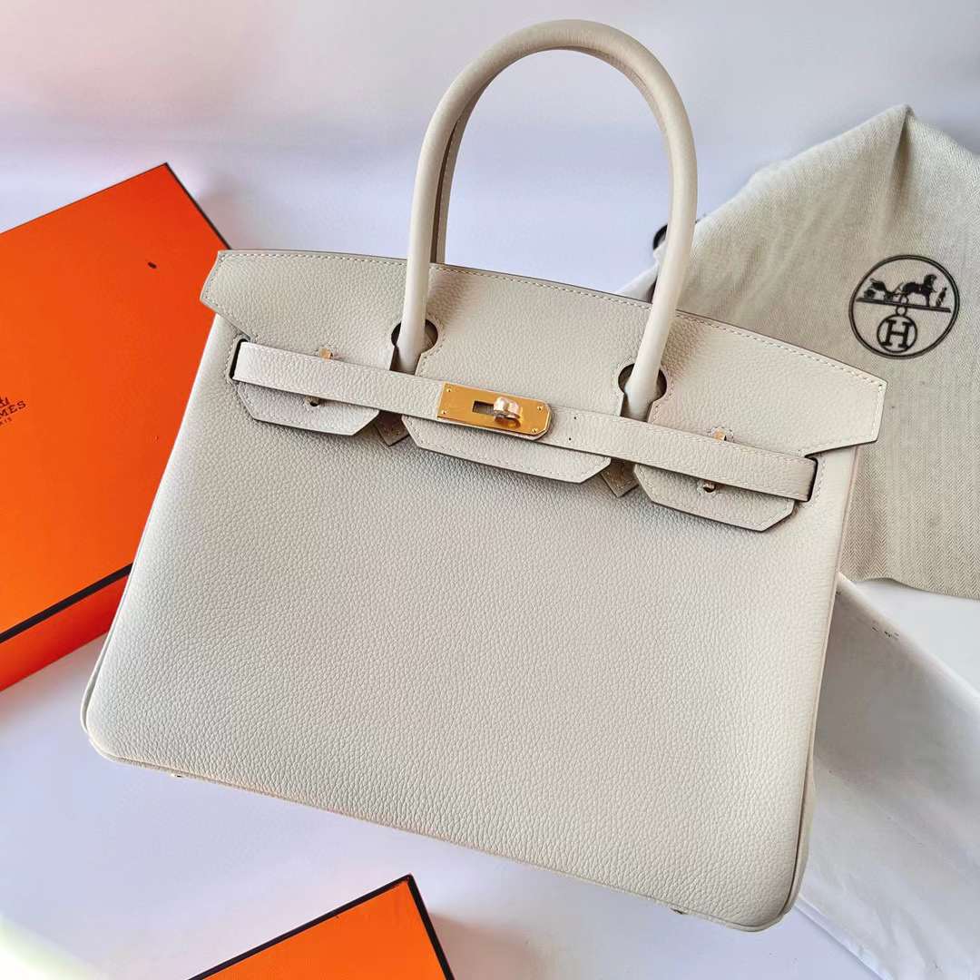 Hermès（爱马仕）Birkin 铂金包 Togo 进口小牛皮 Ck10 奶昔白 金扣 30cm 全手工蜡线缝制 Ghw