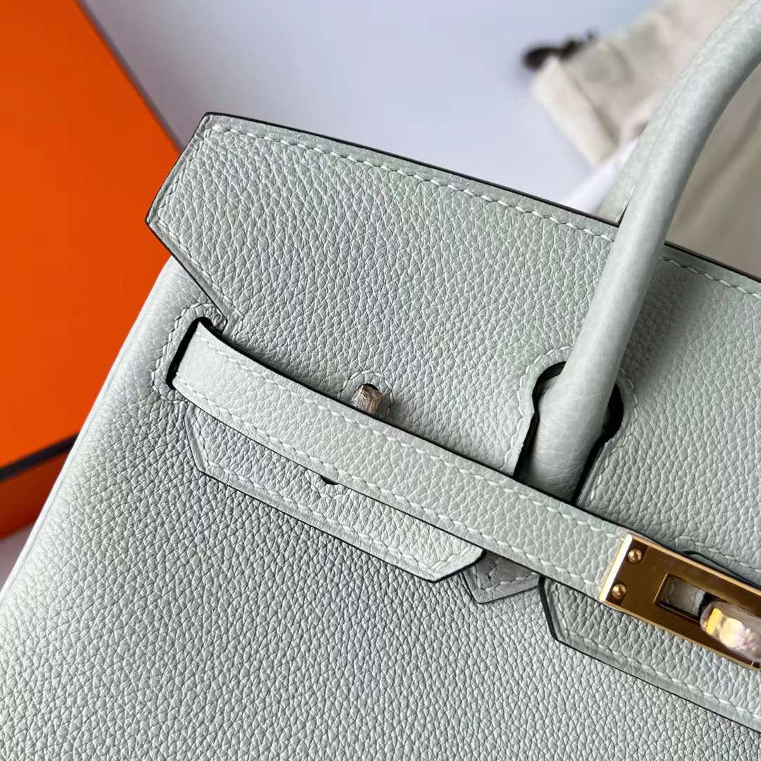 Hermès（爱马仕）Birkin 铂金包 Togo 进口小牛皮 0W 水晶灰 金扣 25cm 全手工蜡线缝制 Ghw