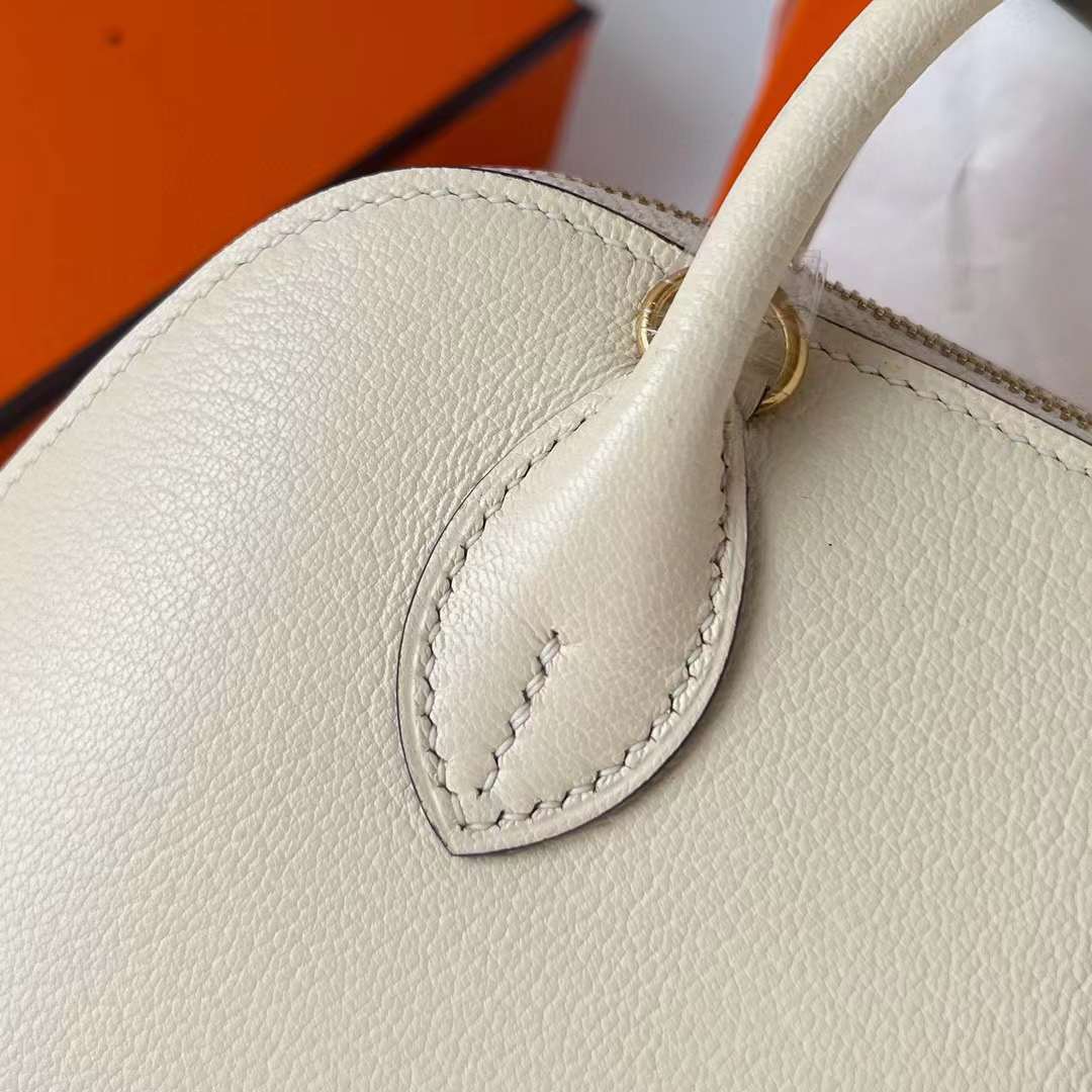 Hermès（爱马仕）Mini Bolide 迷你保龄球包 Chevre 进口山羊皮 i2 奶油白 金扣 19cm 全手工蜡线缝制 Ghw