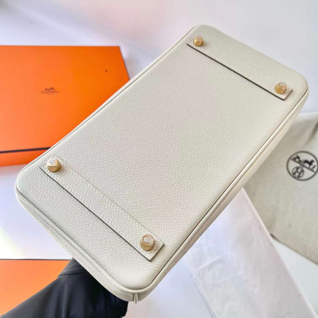 Hermès（爱马仕）Birkin 铂金包 Togo 进口小牛皮 Ck10 奶昔白 金扣 30cm 全手工蜡线缝制 Ghw