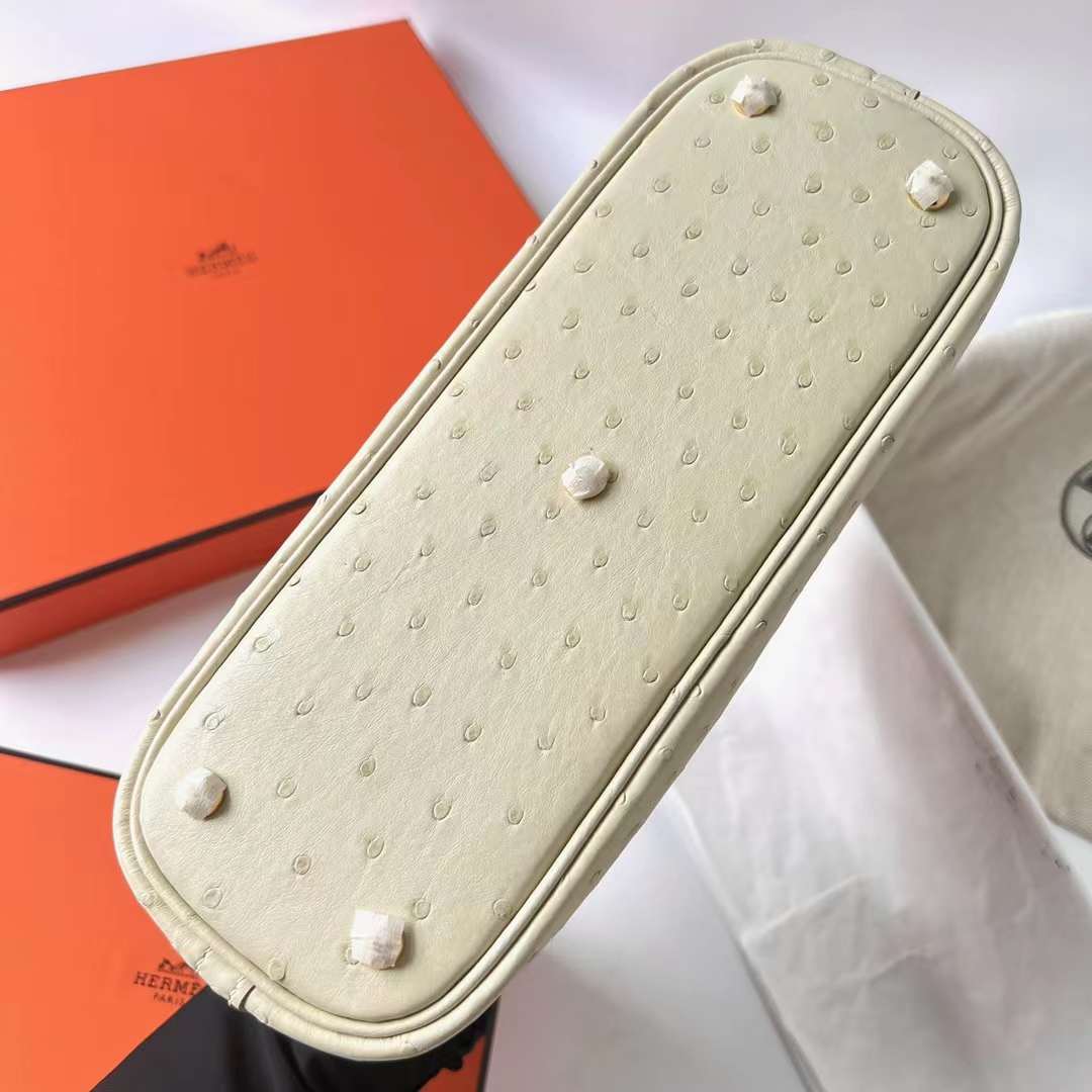 Hermès（爱马仕）Bolide 保龄球包 Ostrich 进口鸵鸟皮 3C 羊毛白 金扣 25cm 全手工蜡线缝制 Ghw