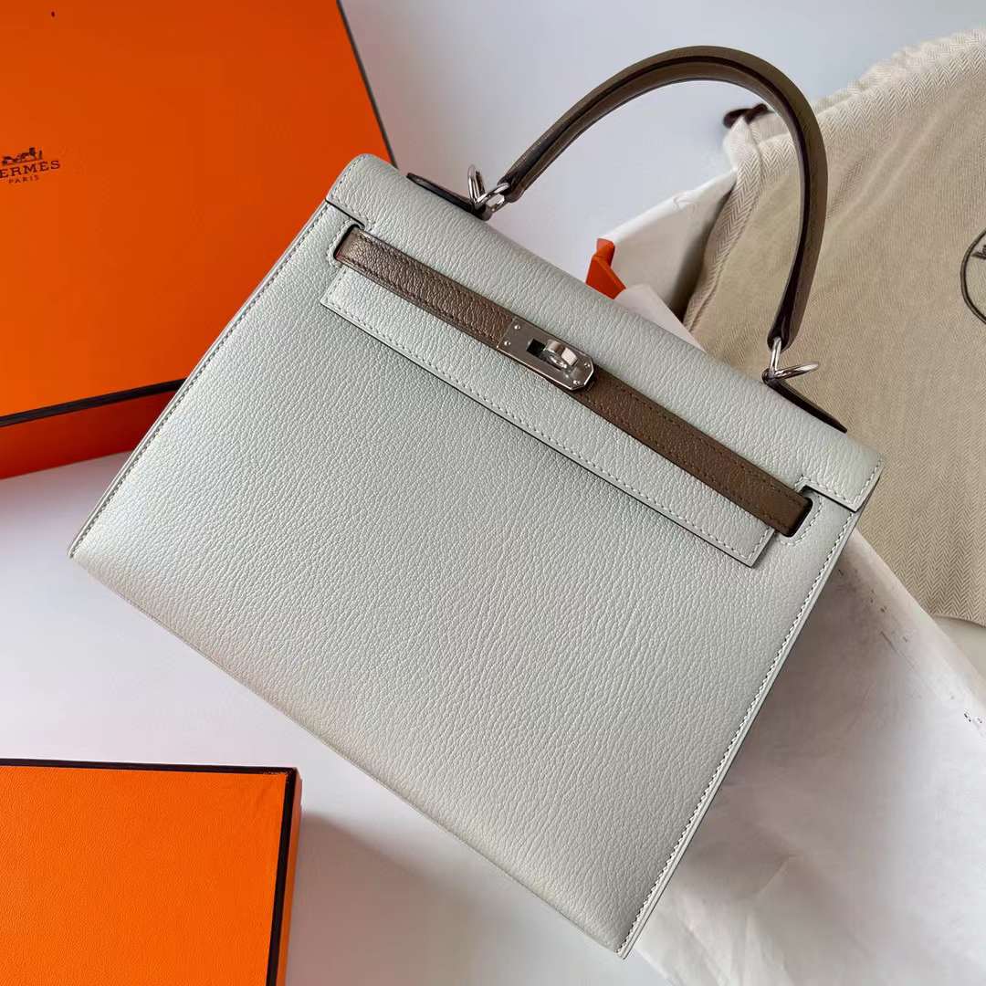 Hermès（爱马仕）Kelly 凯莉包 Chevre 进口山羊皮 Ck80 珍珠灰 拼 Ck18 大象灰 银扣 25cm 全手工蜡线缝制 Phw