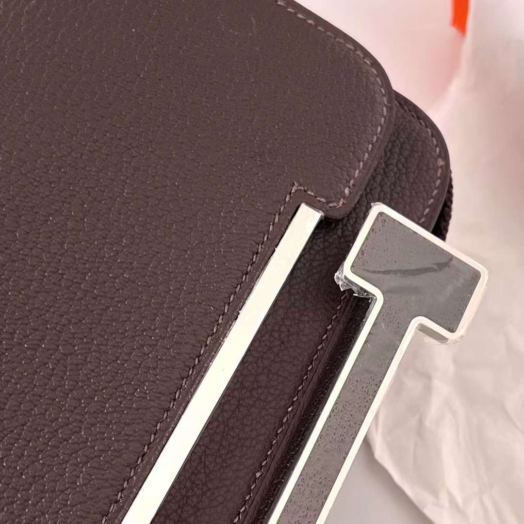 Hermès（爱马仕）Geta 木屐包 Chevre 进口山羊皮 0G 马鞍红 银扣 20cm 全手工蜡线缝制 Phw