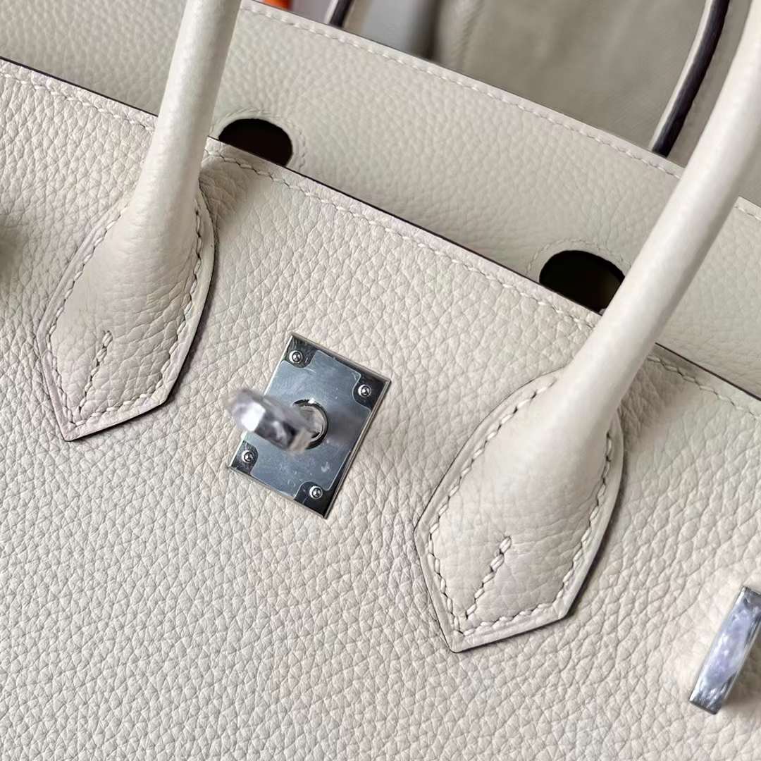 Hermès（爱马仕）Birkin 铂金包 Togo 进口小牛皮 i2 奶油白 银扣 25cm 全手工蜡线缝制 Phw
