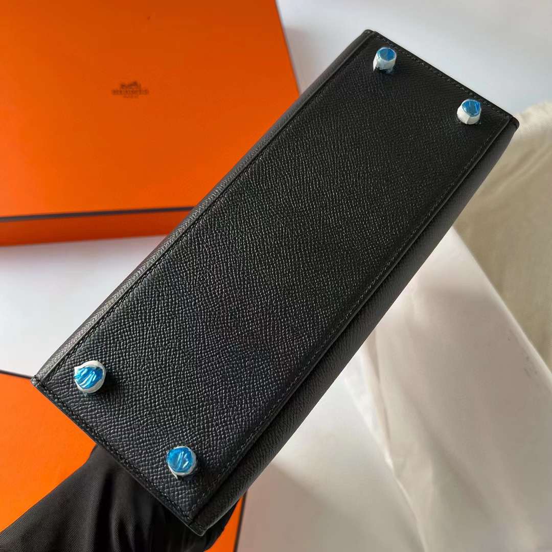 Hermès（爱马仕）Kelly 凯莉包 Epsom Ck89 黑色 银扣 25cm 全手工蜡线缝制 Phw