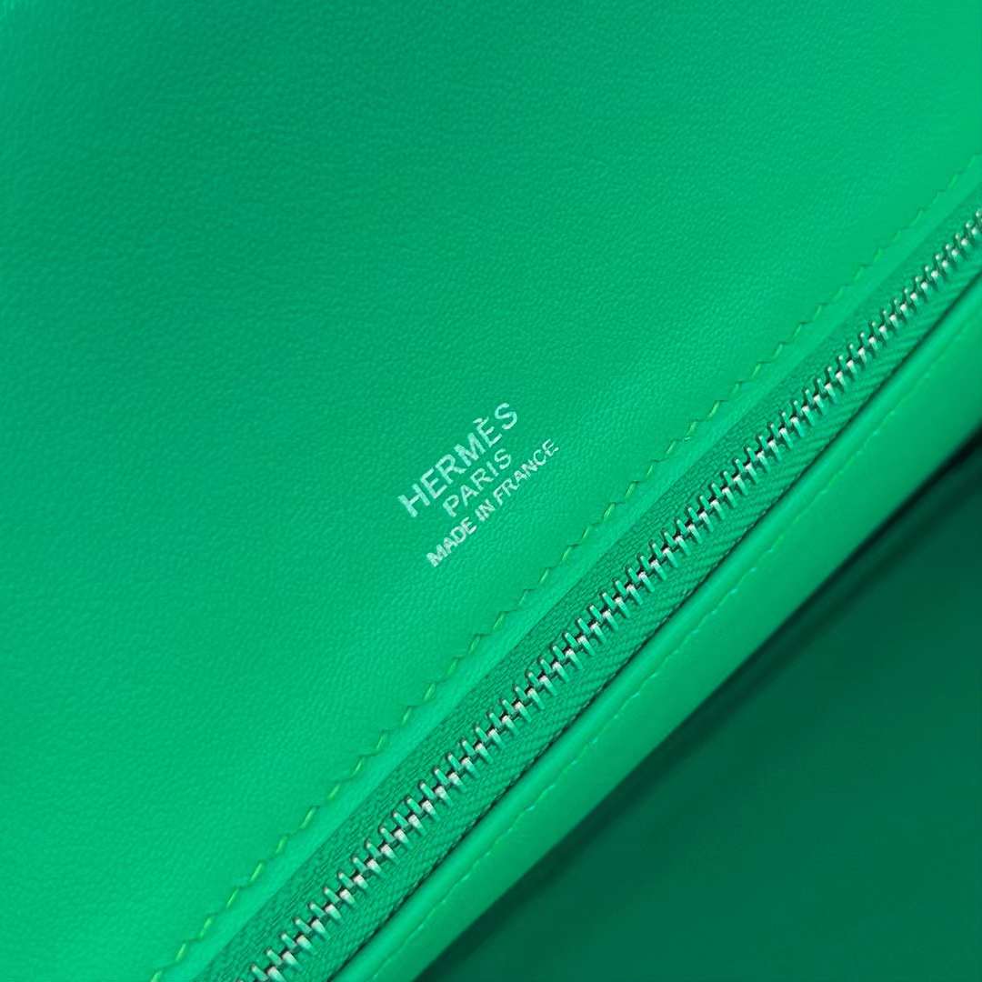 Hermès（爱马仕）Birkin Shadow Swift 幻影包 6W 薄荷绿 银扣 25cm 全手工蜡线缝制 Phw