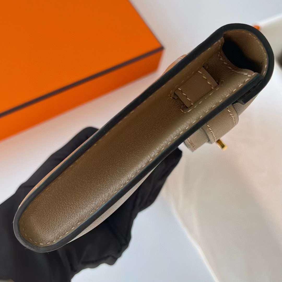 Hermès（爱马仕）Kelly cut Swift D0 威马犬米色 金扣 31cm 全手工蜡线缝制 Ghw