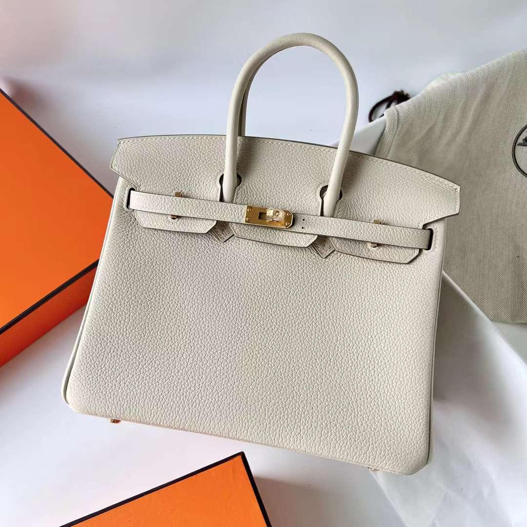 Hermès（爱马仕）Birkin 铂金包 Togo皮 进口德国小牛皮 Ck10 奶昔白 金扣 25cm 全手工蜡线缝制 Ghw