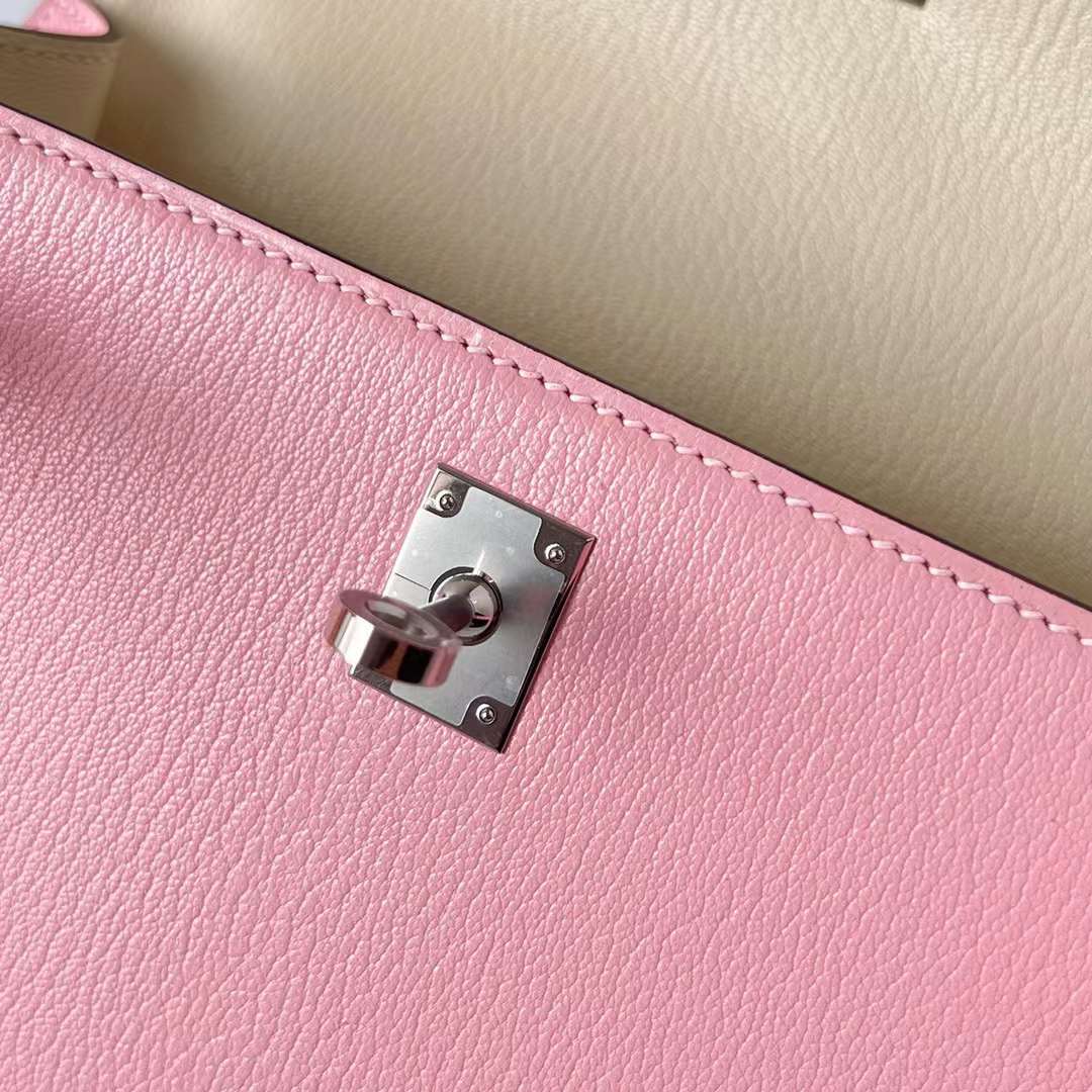Hermès（爱马仕）Kelly 凯莉包 Chevre 进口山羊皮 3Q 新粉色 内拼 I2 奶油白 银扣 25cm 全手工蜡线缝制 Phw