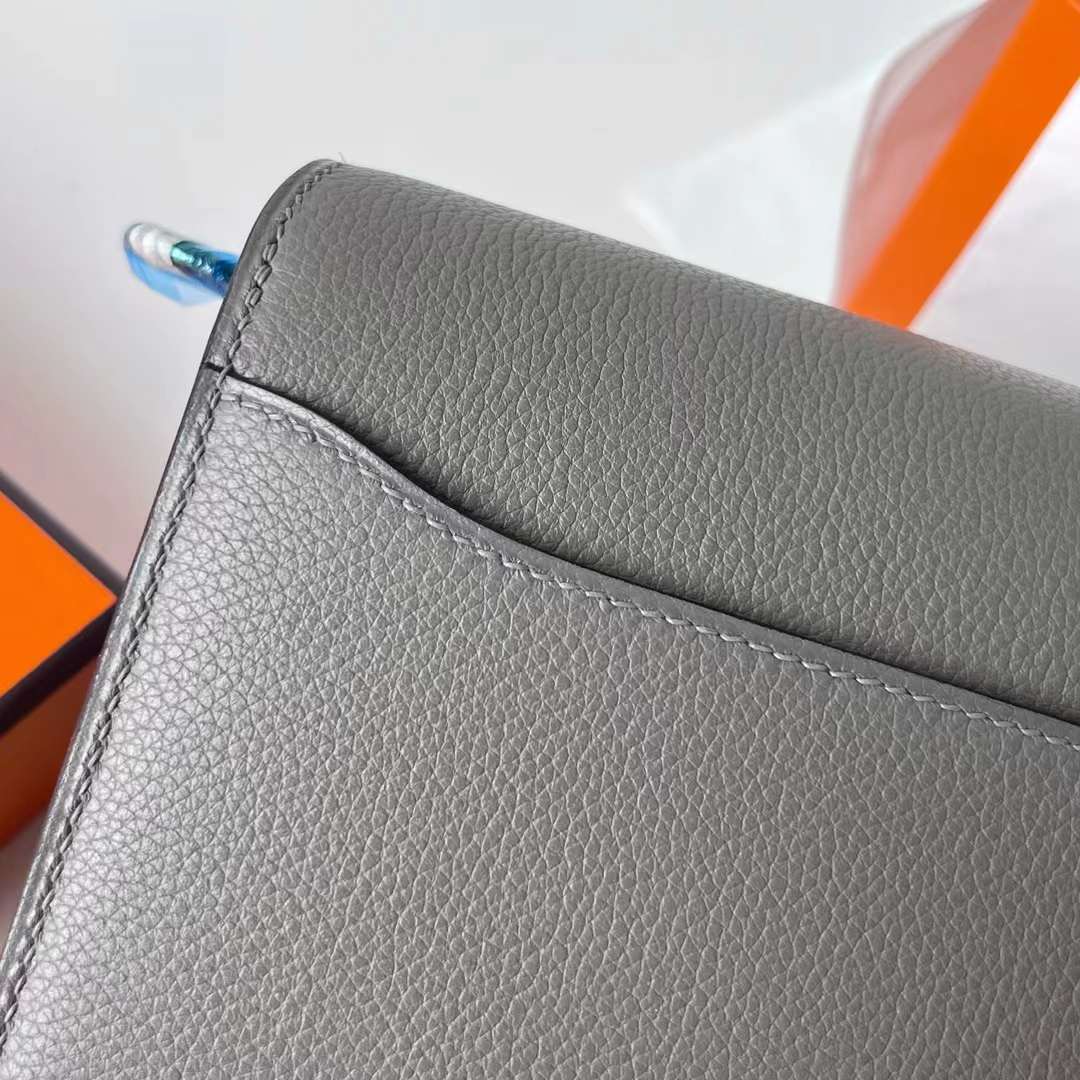 Hermès（爱马仕）Roulis 猪鼻子 Evercolor 0L 积雨云灰 浅金扣 18cm 全手工蜡线缝制