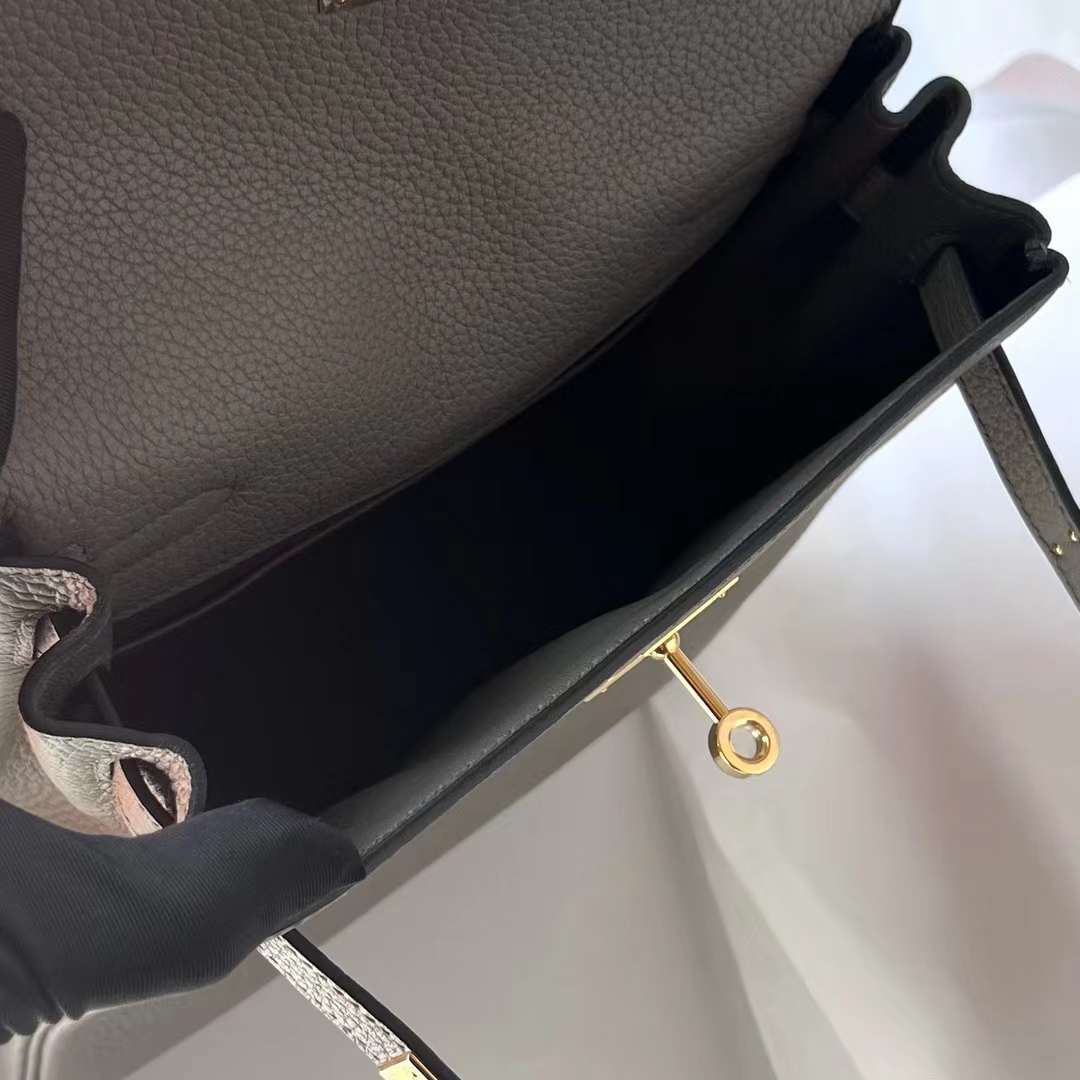 Hermès（爱马仕）Kelly Ado 双肩包 Clemence 8F 锡器灰 金扣 22cm 全手工蜡线缝制 Ghw