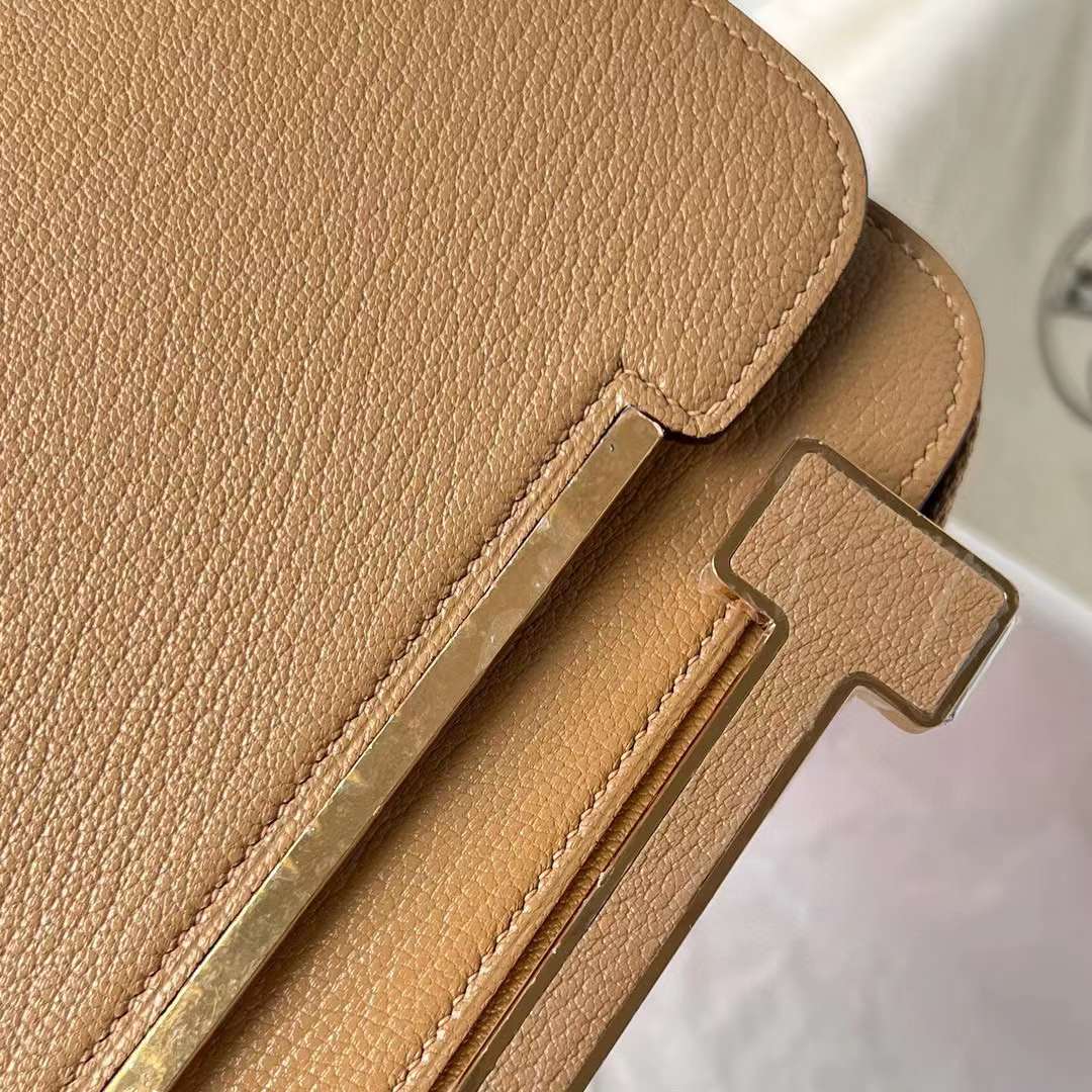 Hermès（爱马仕）Geta 木屐包 Chevre 进口山羊皮 0M 奶茶色 金扣 20cm 全手工蜡线缝制 Ghw