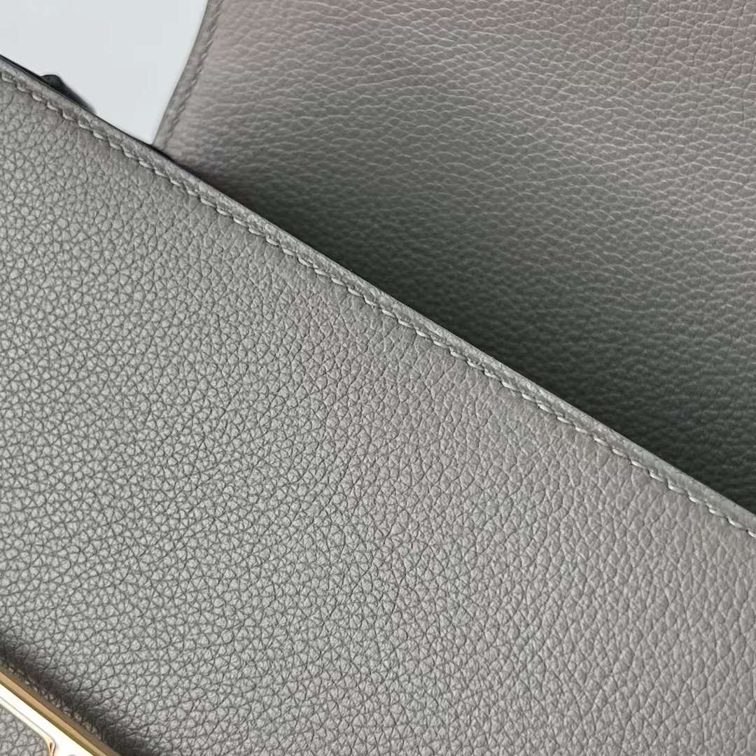 Hermès（爱马仕）Roulis 猪鼻子 Evercolor 0L 积雨云灰 浅金扣 18cm 全手工蜡线缝制