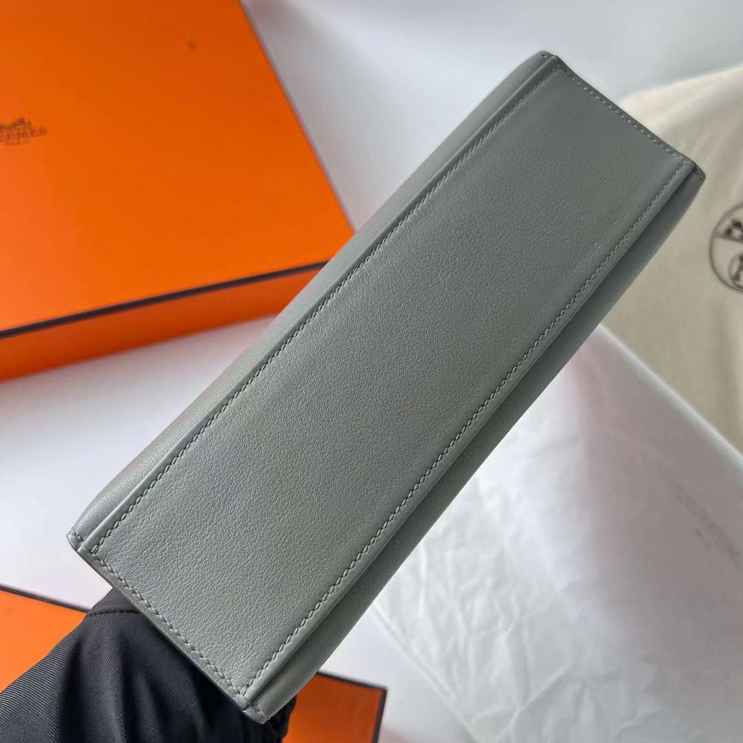 Hermès（爱马仕）Mini Kelly Pochette Swift 0L 积雨云灰 银扣 22cm 全手工蜡线缝制 Phw