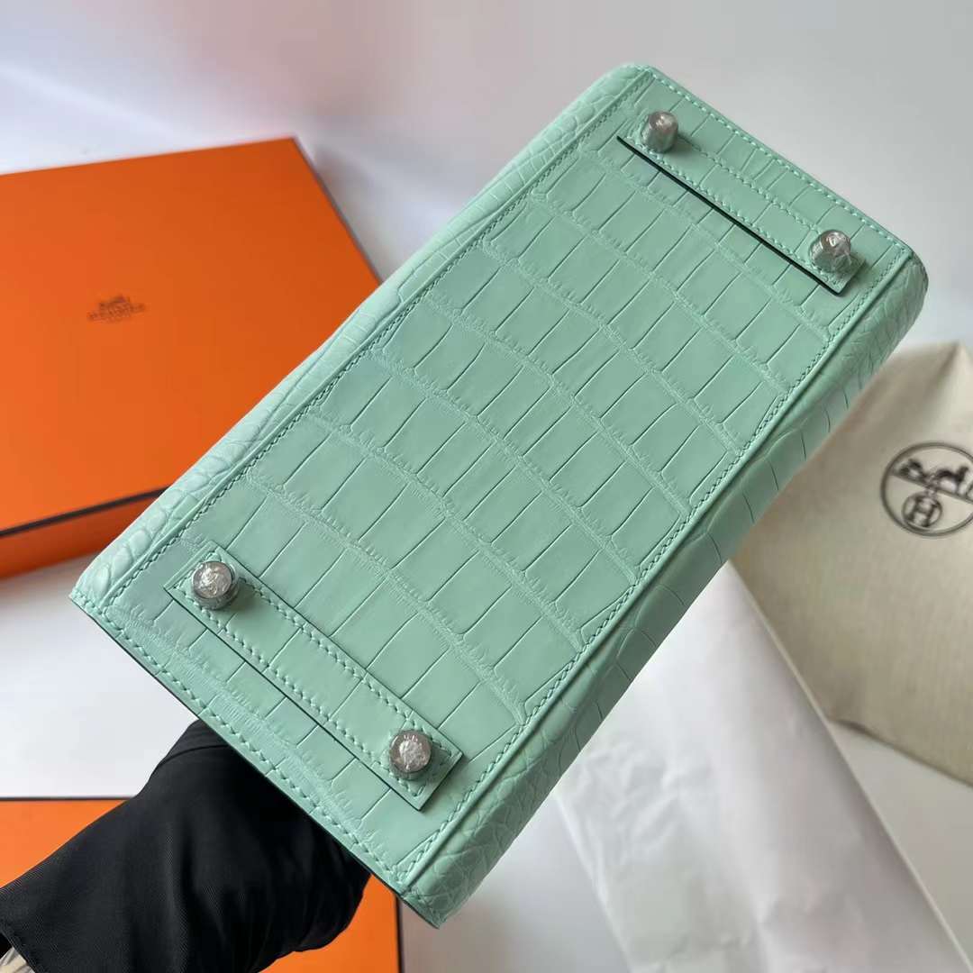 Hermès（爱马仕）Birkin 铂金包 Sellier 雾面美洲鳄鱼皮 Matte Alligator Crocodile 6u 新薄荷绿 外缝 银扣 25cm 全手工蜡线缝制 Phw