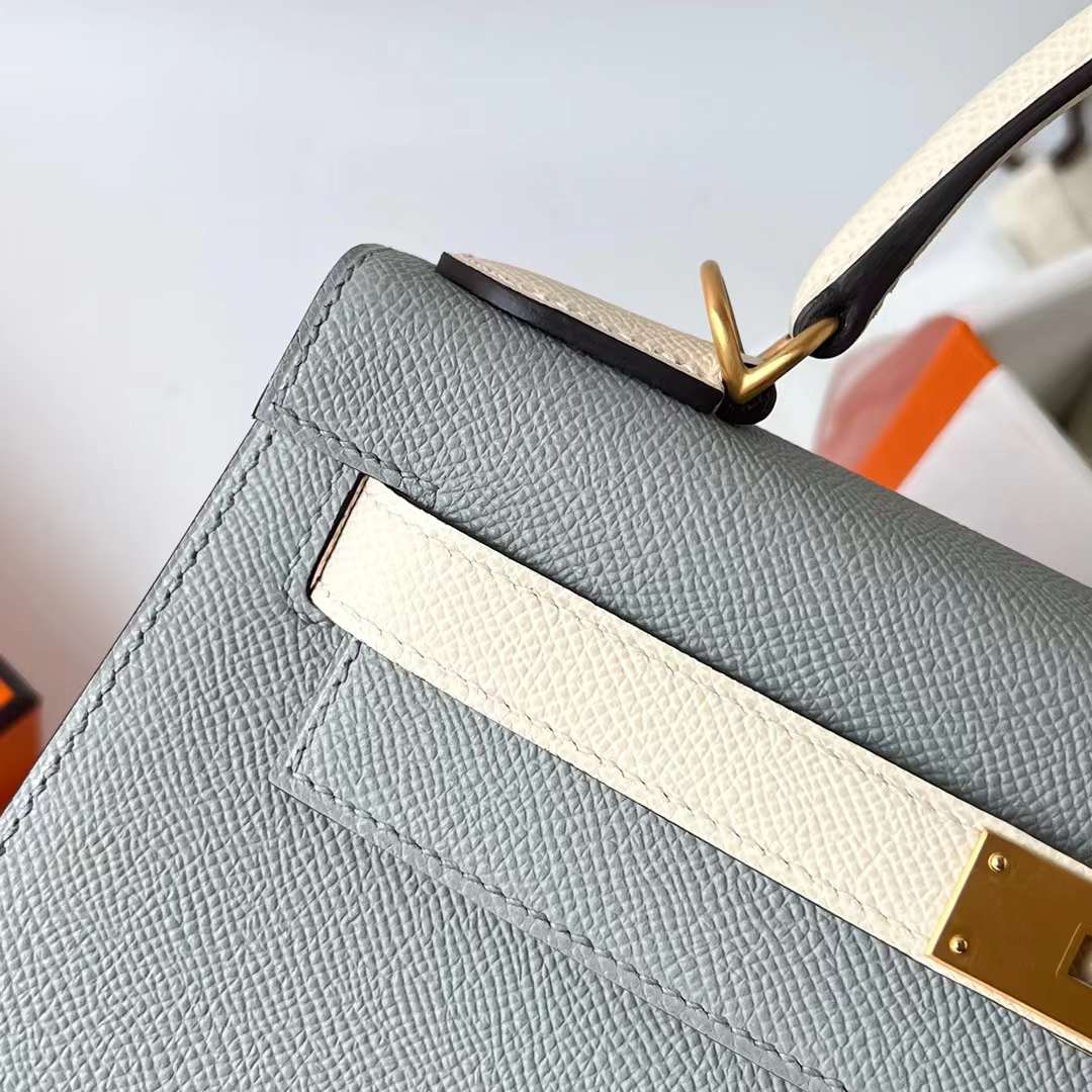 Hermès（爱马仕）Kelly 凯莉包 Hss Epsom 8U 冰川蓝 拼 I2 奶油白 拉丝金扣 28cm 全手工蜡线缝制 BGhw