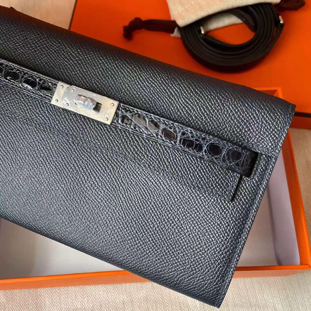 Hermès（爱马仕）Kelly to go woc epsom 拼 亮面美洲鳄鱼皮 ck89 黑色 金扣 20cm