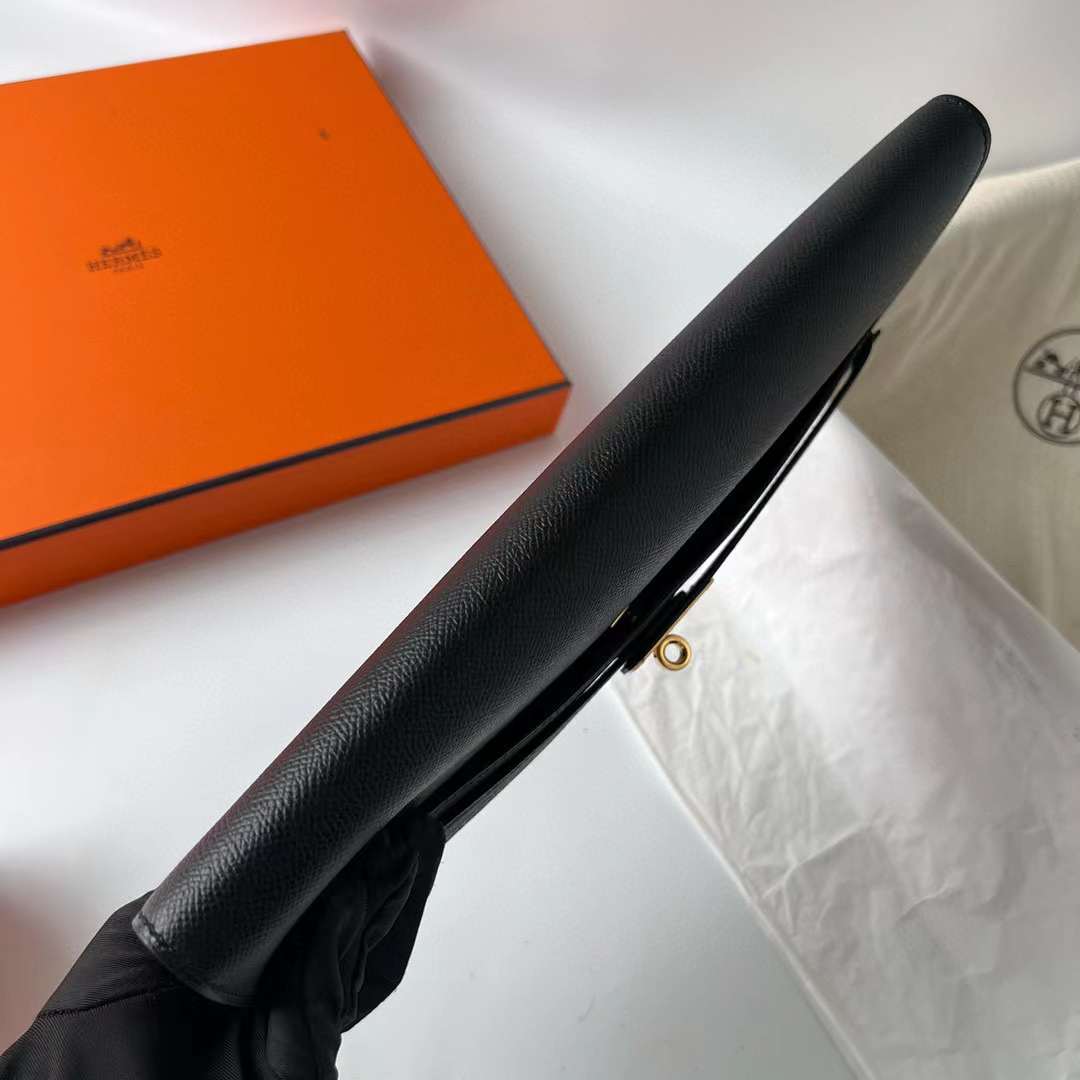 Hermès（爱马仕）Kelly cut 手拿包 Epsom Ck89 黑色 金扣 31cm 全手工蜡线缝制 Ghw
