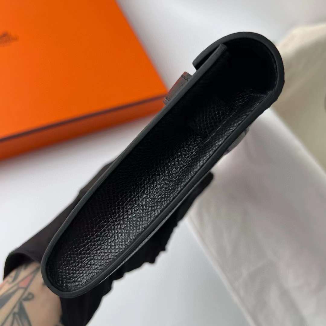 Hermès（爱马仕）Kelly cut 手拿包 Epsom Ck89 黑色 金扣 31cm 全手工蜡线缝制 Ghw
