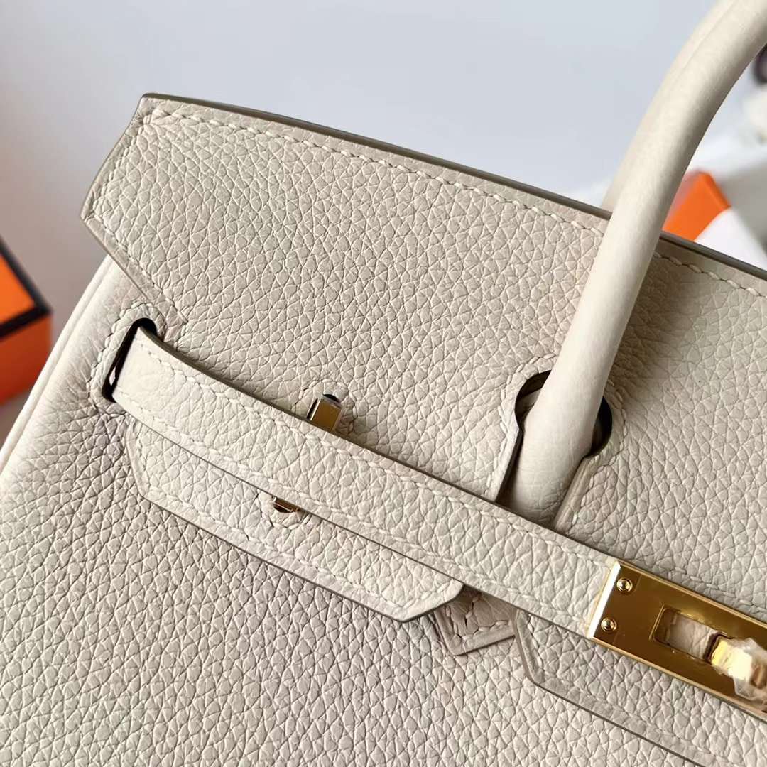 Hermès（爱马仕）Birkin 铂金包 Togo皮 进口德国小牛皮 Ck10 奶昔白 金扣 25cm 全手工蜡线缝制 Ghw