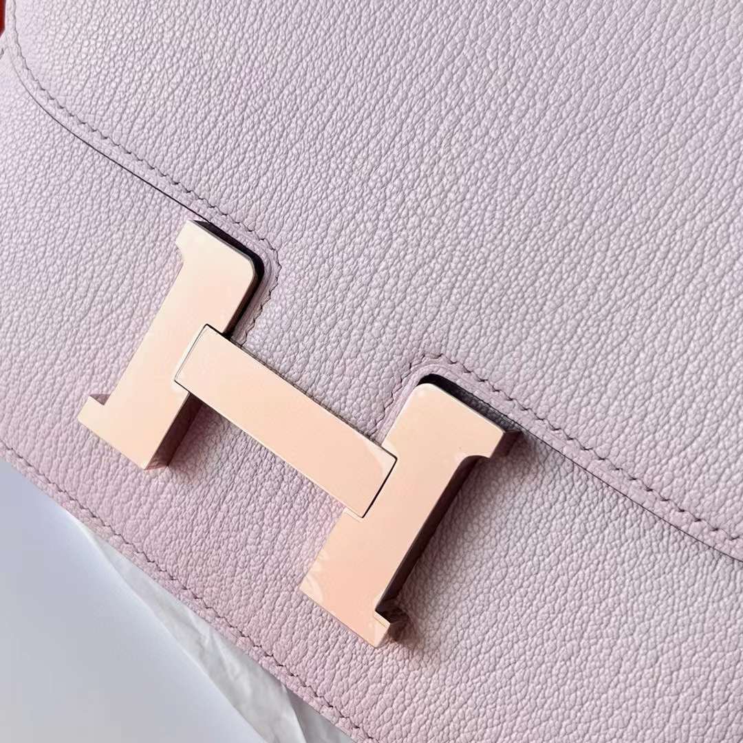 Hermès（爱马仕）Constance 空姐包 Chevre 进口山羊皮 09 梦幻粉紫 玫瑰金扣 19cm 全手工蜡线缝制 Rghw