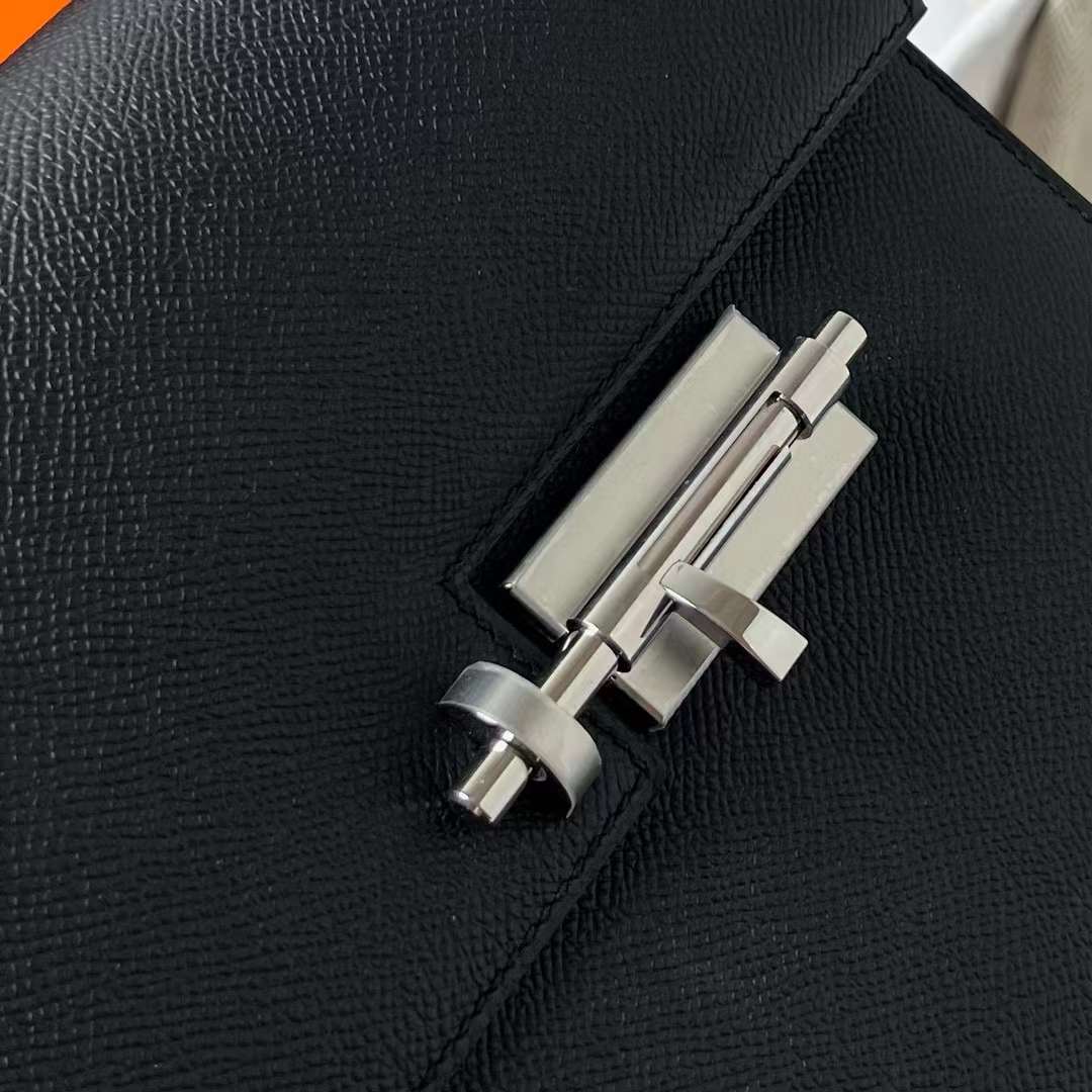 Hermès（爱马仕）Verrou 机枪包 Epsom Ck89 黑色 银扣 21cm 全手工蜡线缝制 Phw