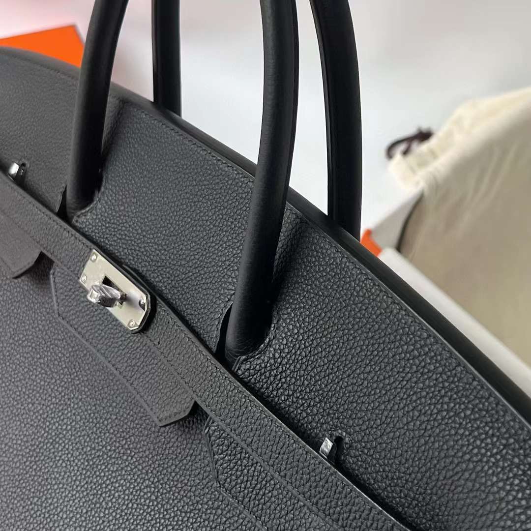 Hermès（爱马仕）Birkin 铂金包 Togo皮 进口德国小牛皮 Ck89 黑色 银扣 40cm 全手工蜡线缝制 Phw