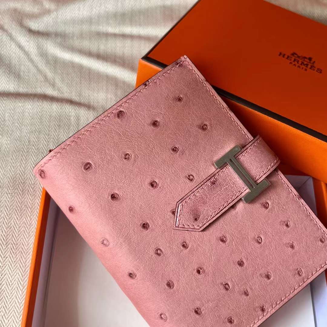 Hermès（爱马仕）Bearn Short Wallet Ostrich 进口鸵鸟皮 Ck94 陶瓷粉 银扣 全手工蜡线缝制