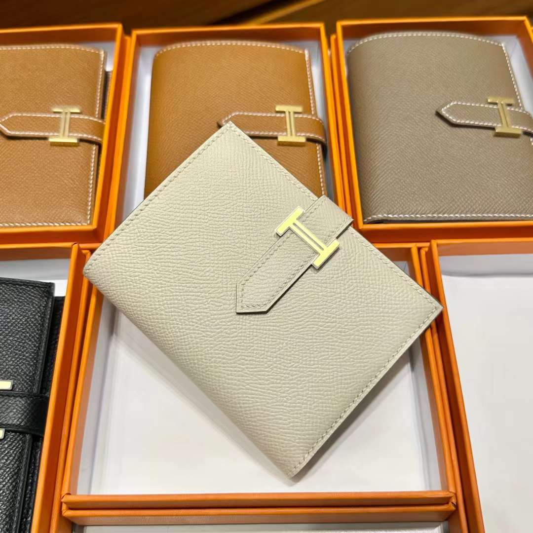 Hermès（爱马仕）Bearn Short 短款钱包 Epsom 进口手掌纹皮 Ck10 奶昔白 金扣 全手工蜡线缝制