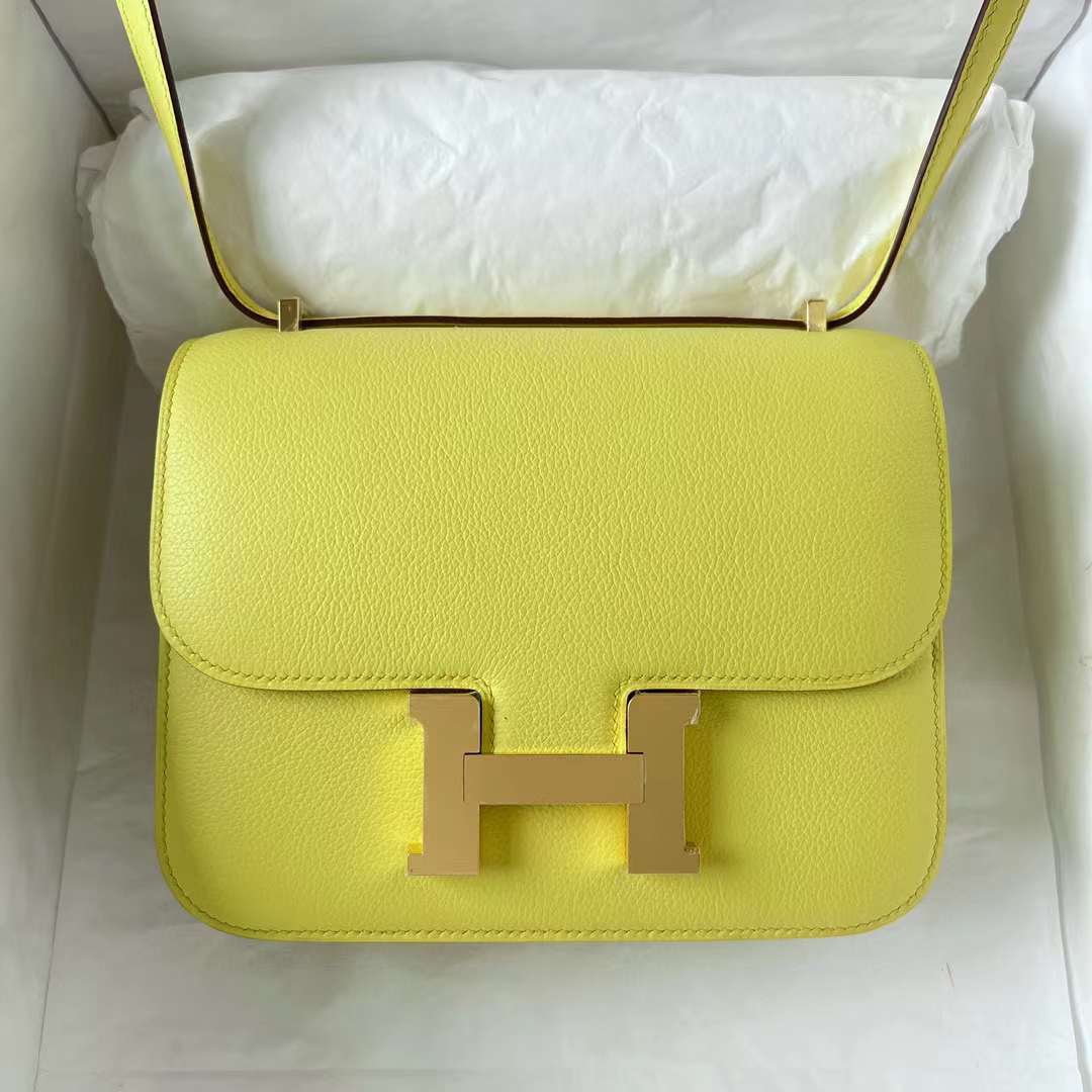 Hermès（爱马仕）Constance 空姐包 Evercolor 9R 柠檬黄 金扣 19cm 全手工蜡线缝制 Ghw