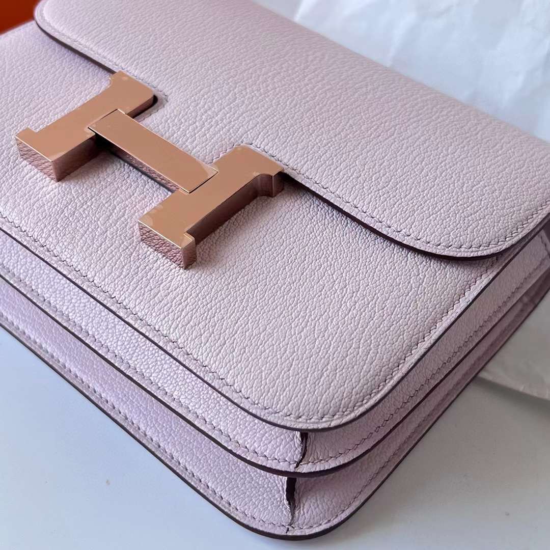 Hermès（爱马仕）Constance 空姐包 Chevre 进口山羊皮 09 梦幻粉紫 玫瑰金扣 19cm 全手工蜡线缝制 Rghw