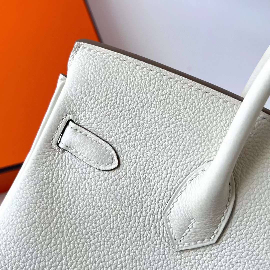 Hermès（爱马仕）Birkin 铂金包 Togo皮 顶级小牛皮 0T 蘑菇白 银扣 25cm 全手工蜡线缝制 Phw