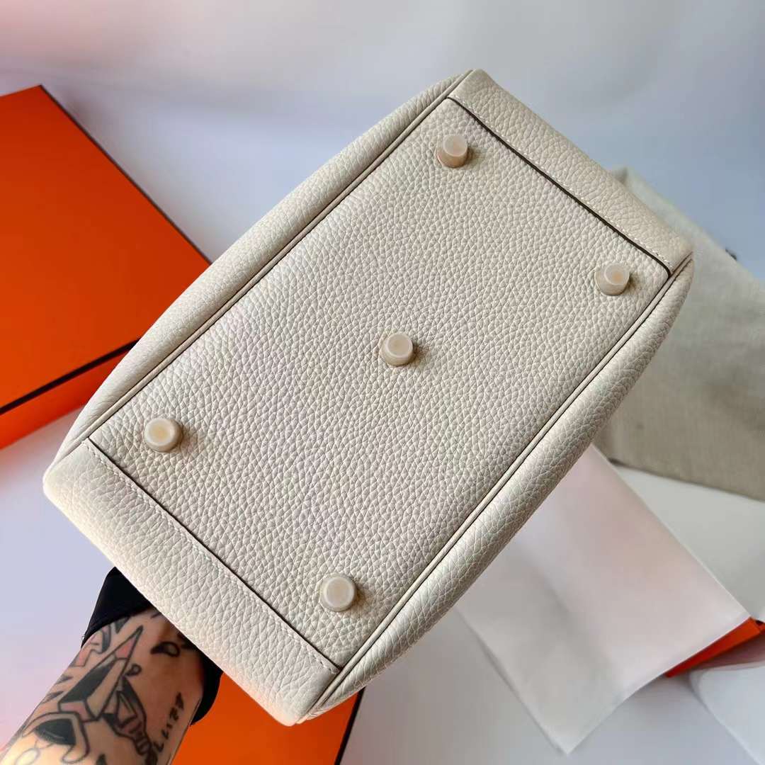 Hermès（爱马仕）Lindy 琳迪包 Clemence Ck10 奶昔白 金扣 26cm 全手工蜡线缝制 Ghw