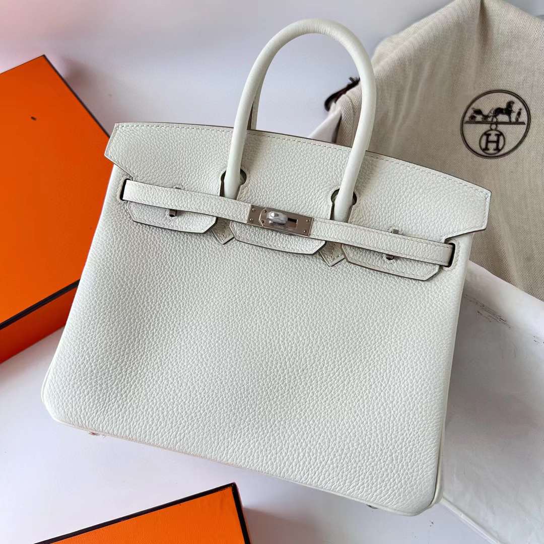 Hermès（爱马仕）Birkin 铂金包 Togo皮 顶级小牛皮 0T 蘑菇白 银扣 25cm 全手工蜡线缝制 Phw