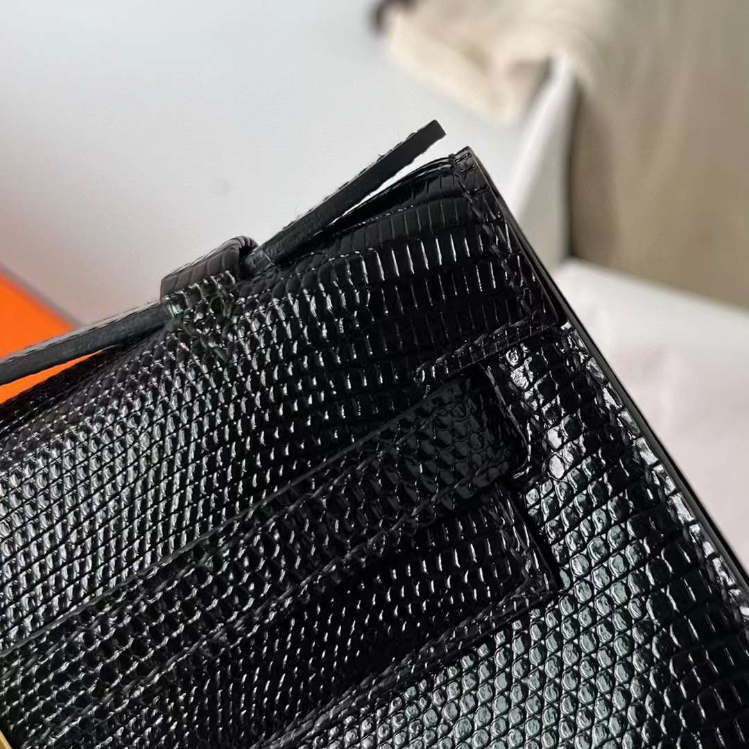 Hermès（爱马仕）Mini Kelly Pochette Lizard 进口蜥蜴皮 Ck89 黑色 金扣 22cm 全手工蜡线缝制 Ghw