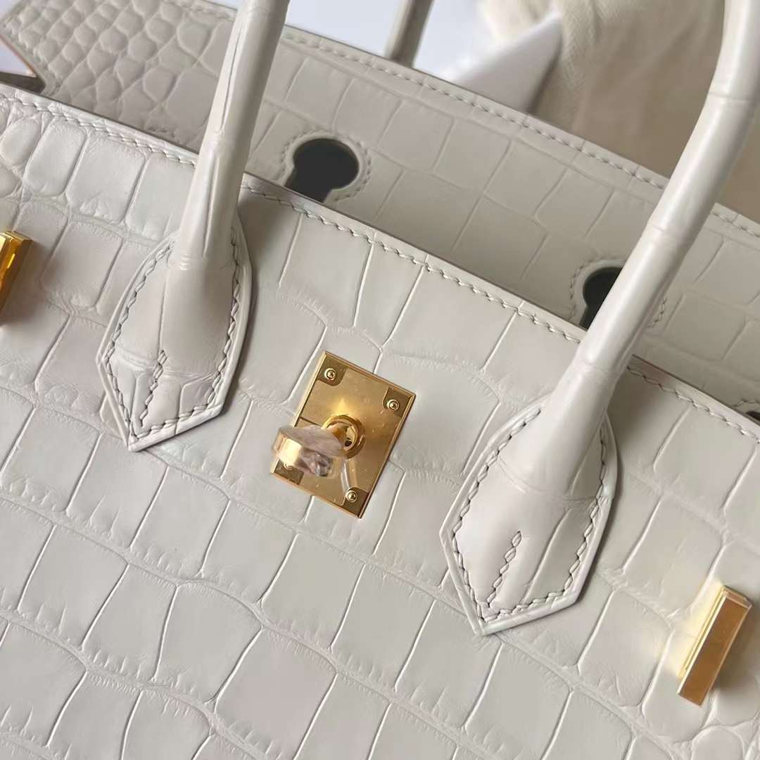 Hermès（爱马仕）Birkin 铂金包 Sellier 雾面美洲鳄鱼皮 Matte Alligator Crocodile 8L 奶油白 外缝 金扣 25cm 全手工蜡线缝制 Ghw
