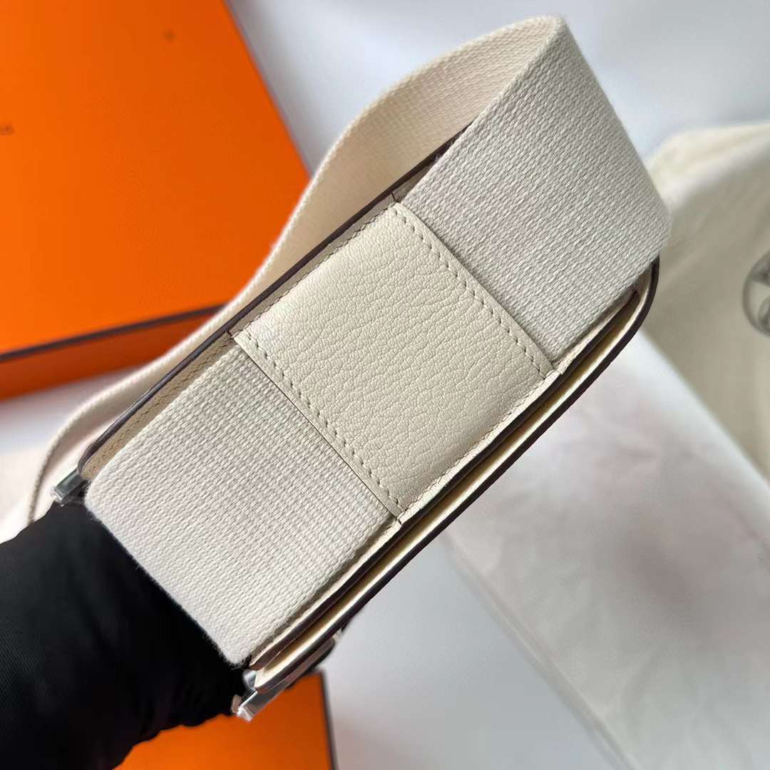 Hermès（爱马仕）Geta 木屐包 Chevre 进口山羊皮 I2 奶油白 银扣 20cm 全手工蜡线缝制 Phw