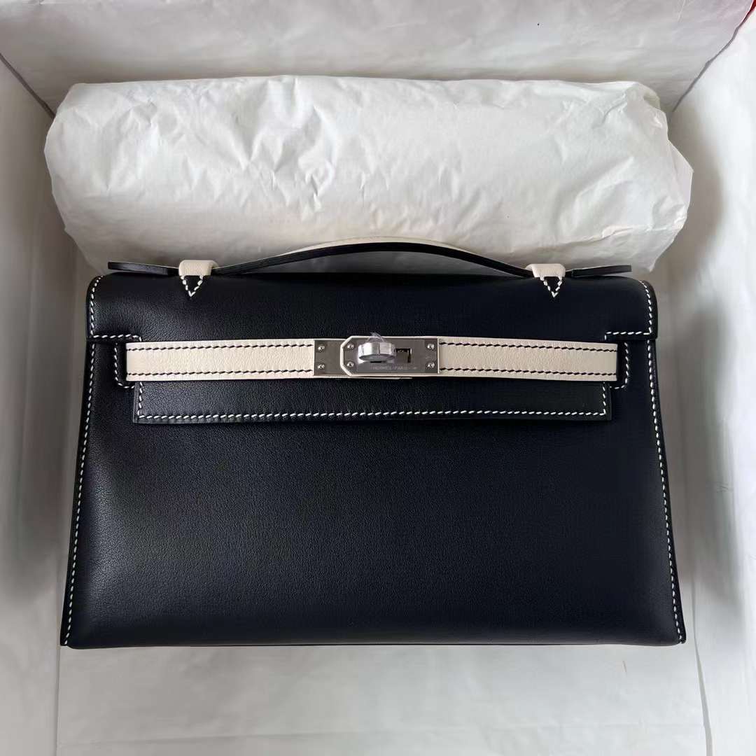 Hermès（爱马仕）Mini Kelly Pochette Swift Ck89 黑色 拼 Ck10 奶昔白 银扣 22cm 全手工蜡线缝制 Phw