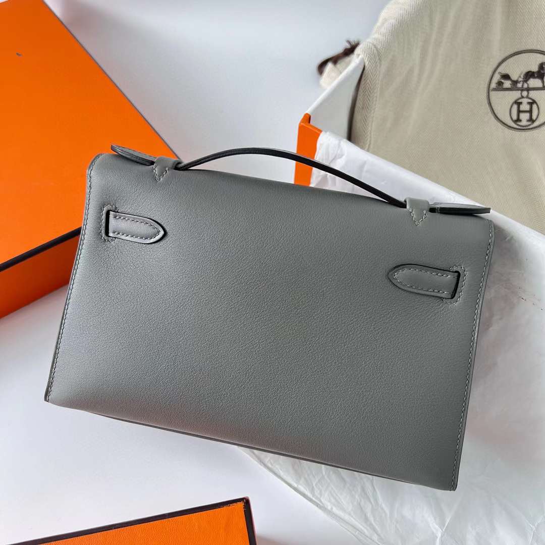 Hermès（爱马仕）Mini Kelly Pochette Swift 0L 积雨云灰 银扣 22cm 全手工蜡线缝制 Phw
